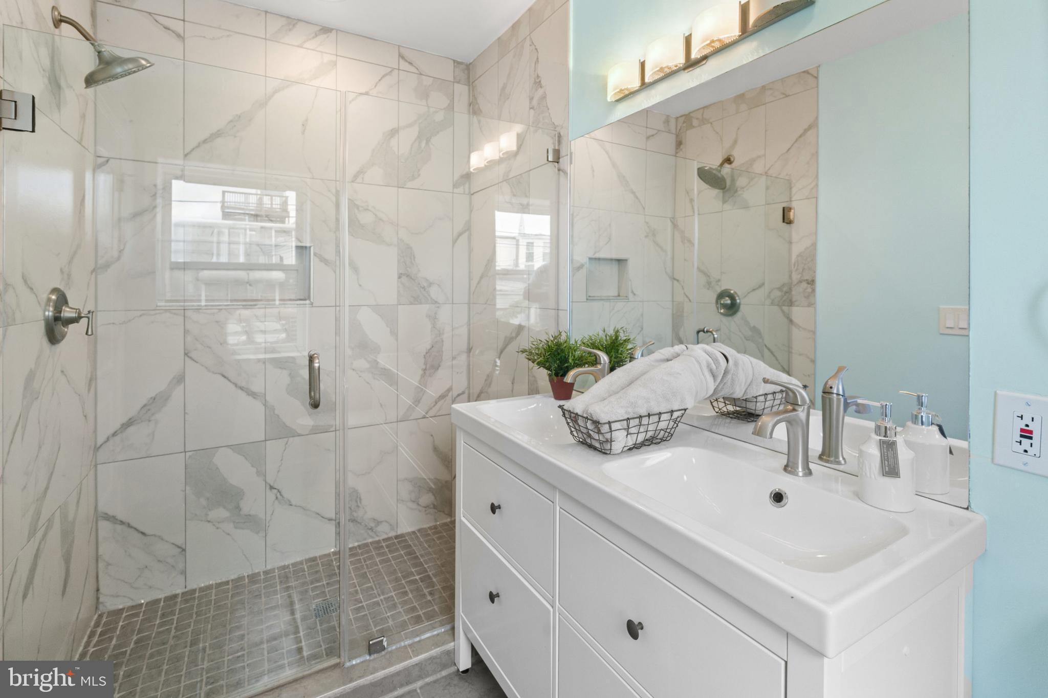 HIGHLANDTOWN - Residential