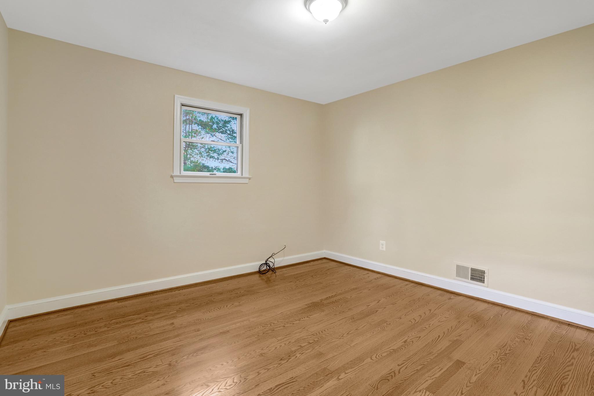 WEST ARLINGTON - Residential Lease