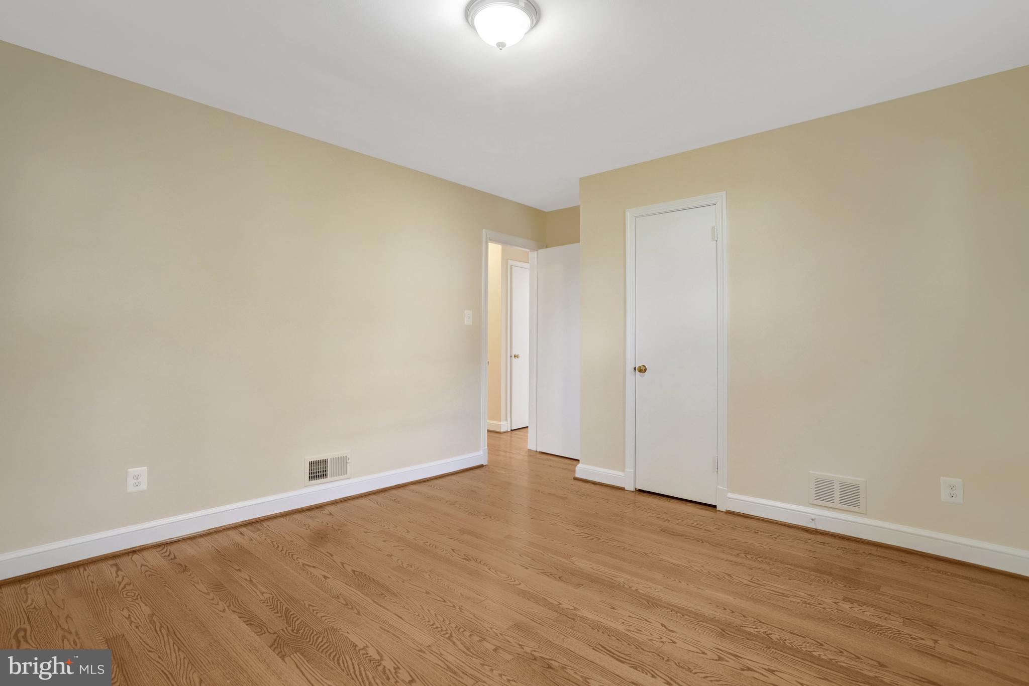 WEST ARLINGTON - Residential Lease