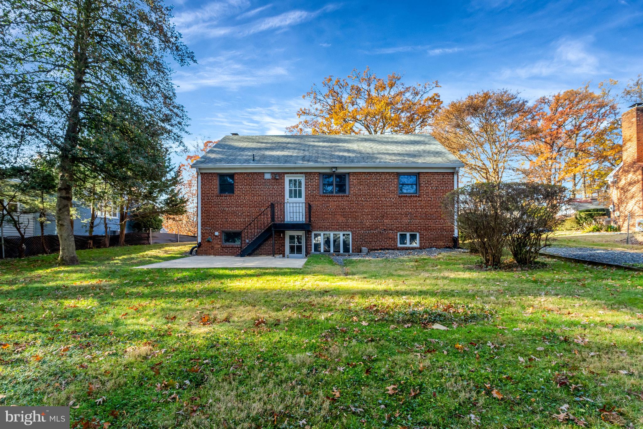 WEST ARLINGTON - Residential Lease