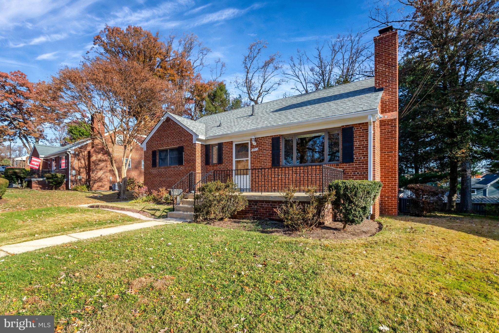 WEST ARLINGTON - Residential Lease