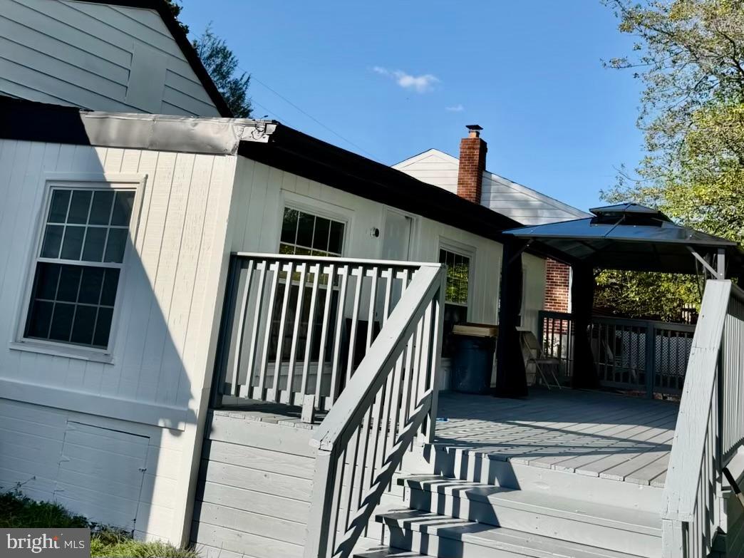 CATONSVILLE MANOR - Residential