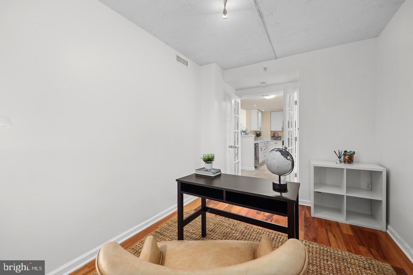 WILTON HOUSE - Residential Lease