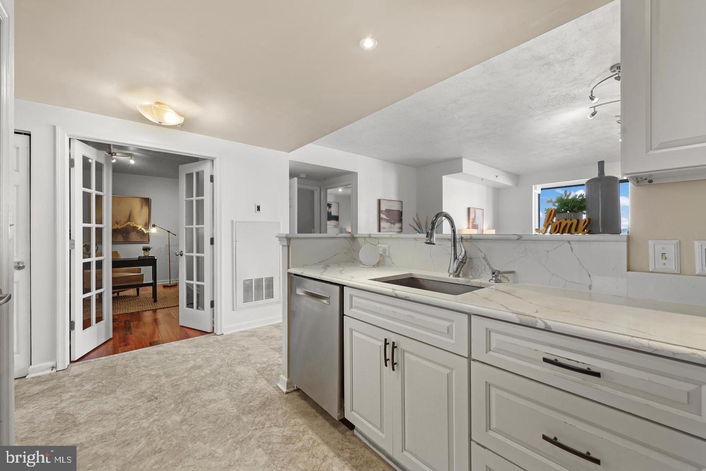 WILTON HOUSE - Residential Lease