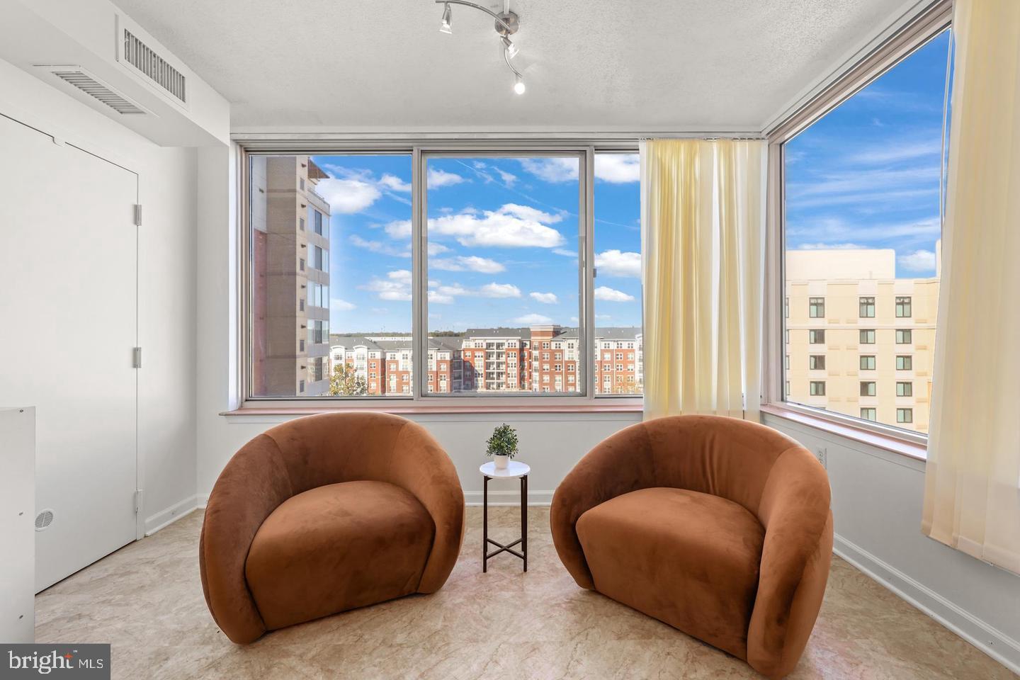 WILTON HOUSE - Residential Lease