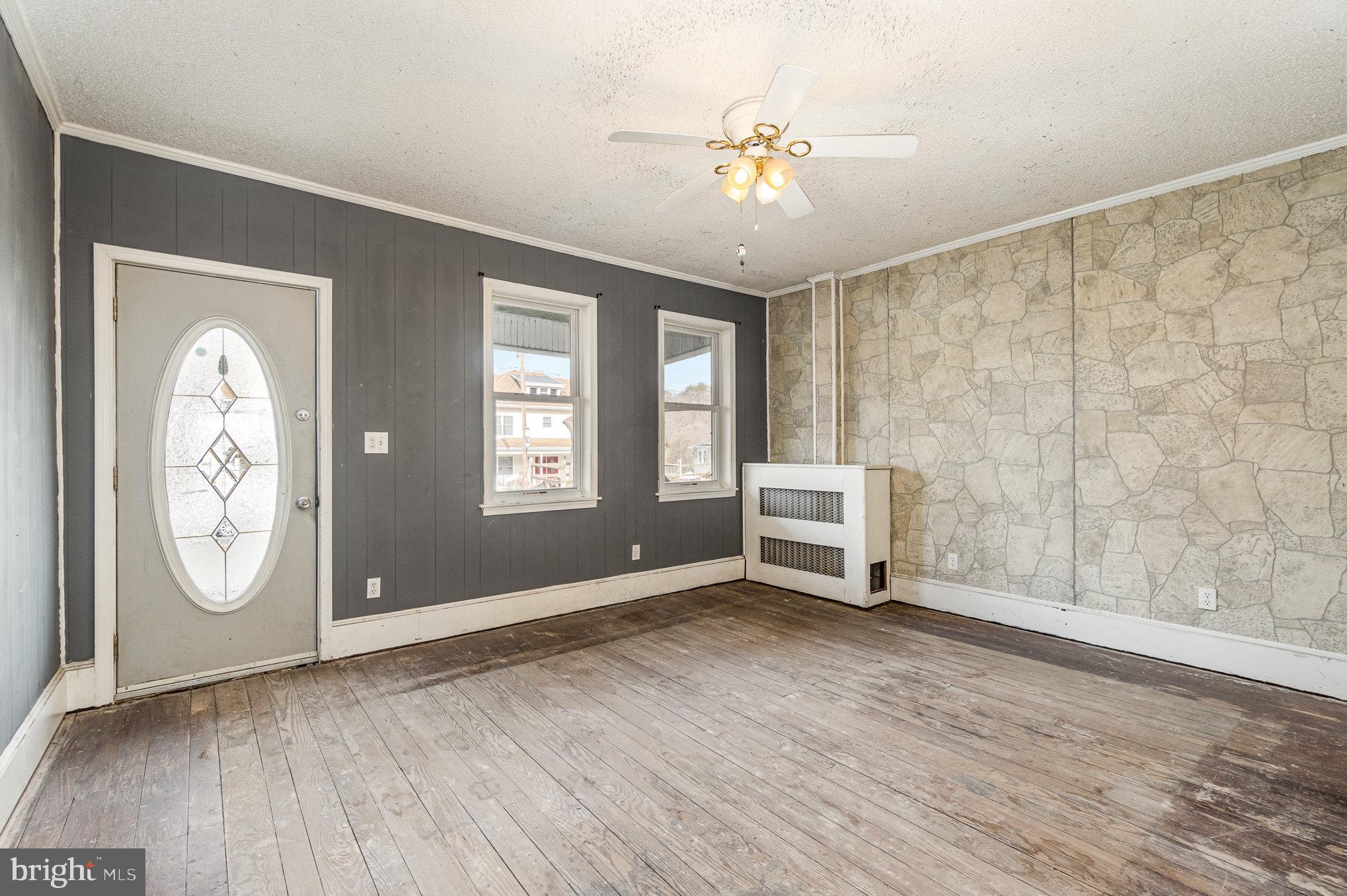 ASHLAND - Residential