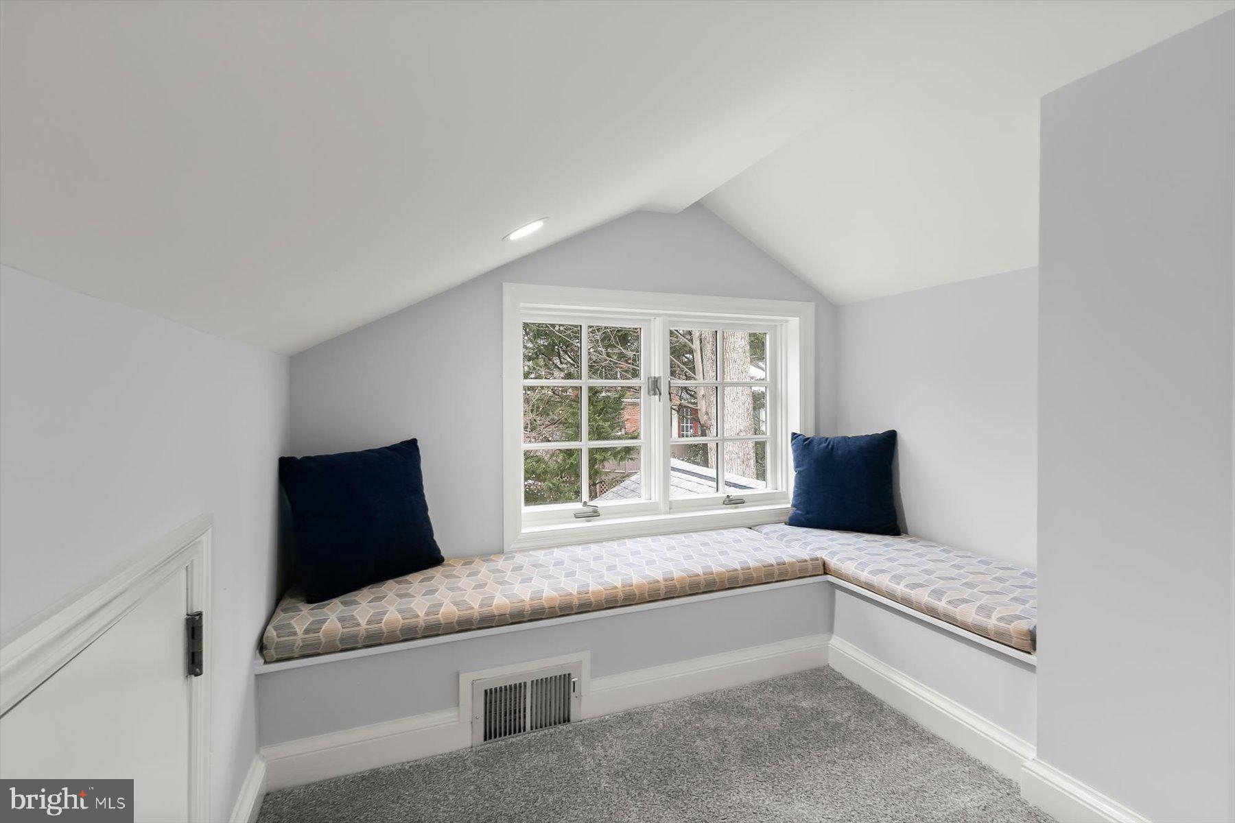 MASS AVE HILLS - Residential