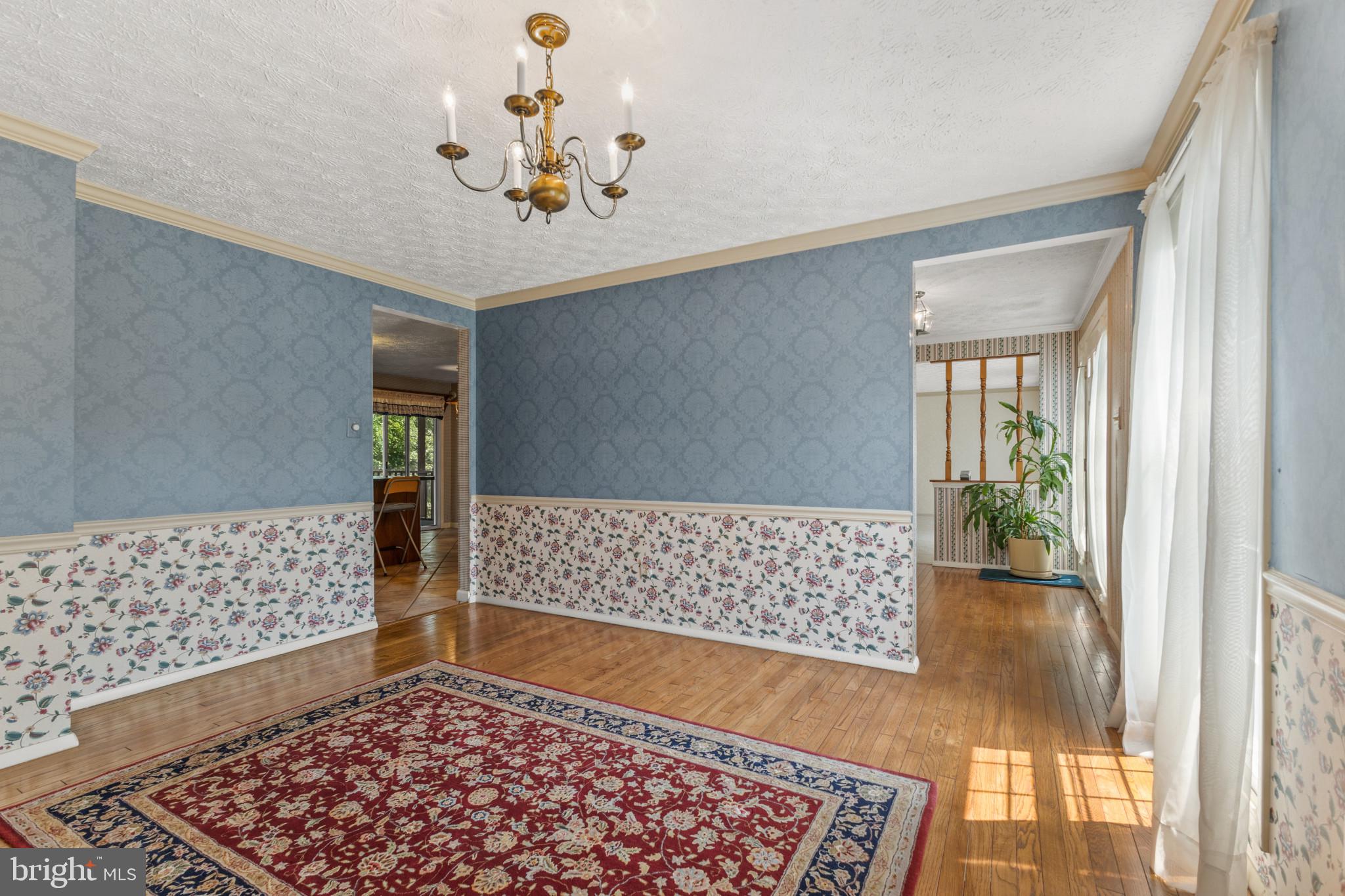 SENECA CHASE - Residential