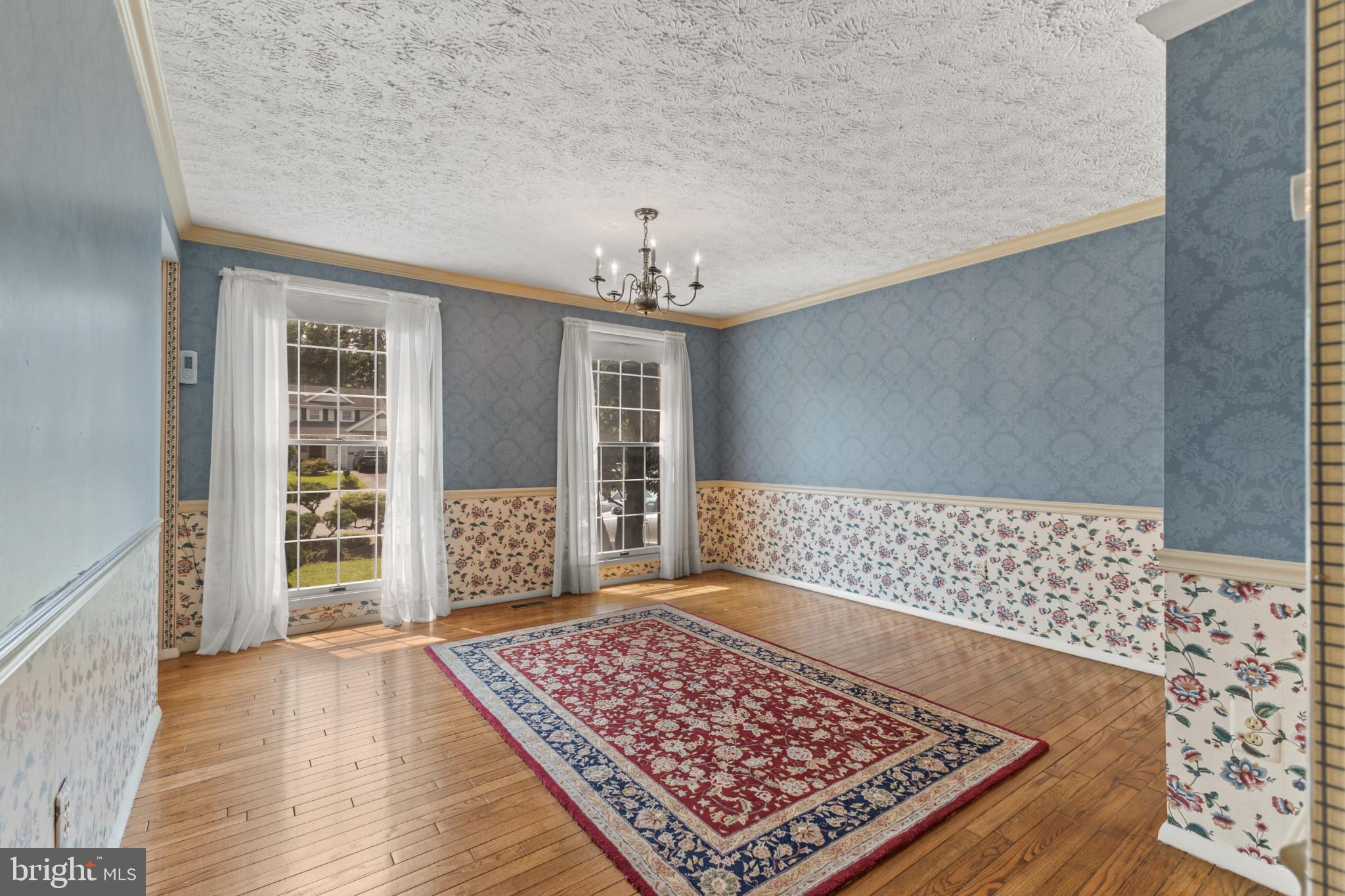 SENECA CHASE - Residential