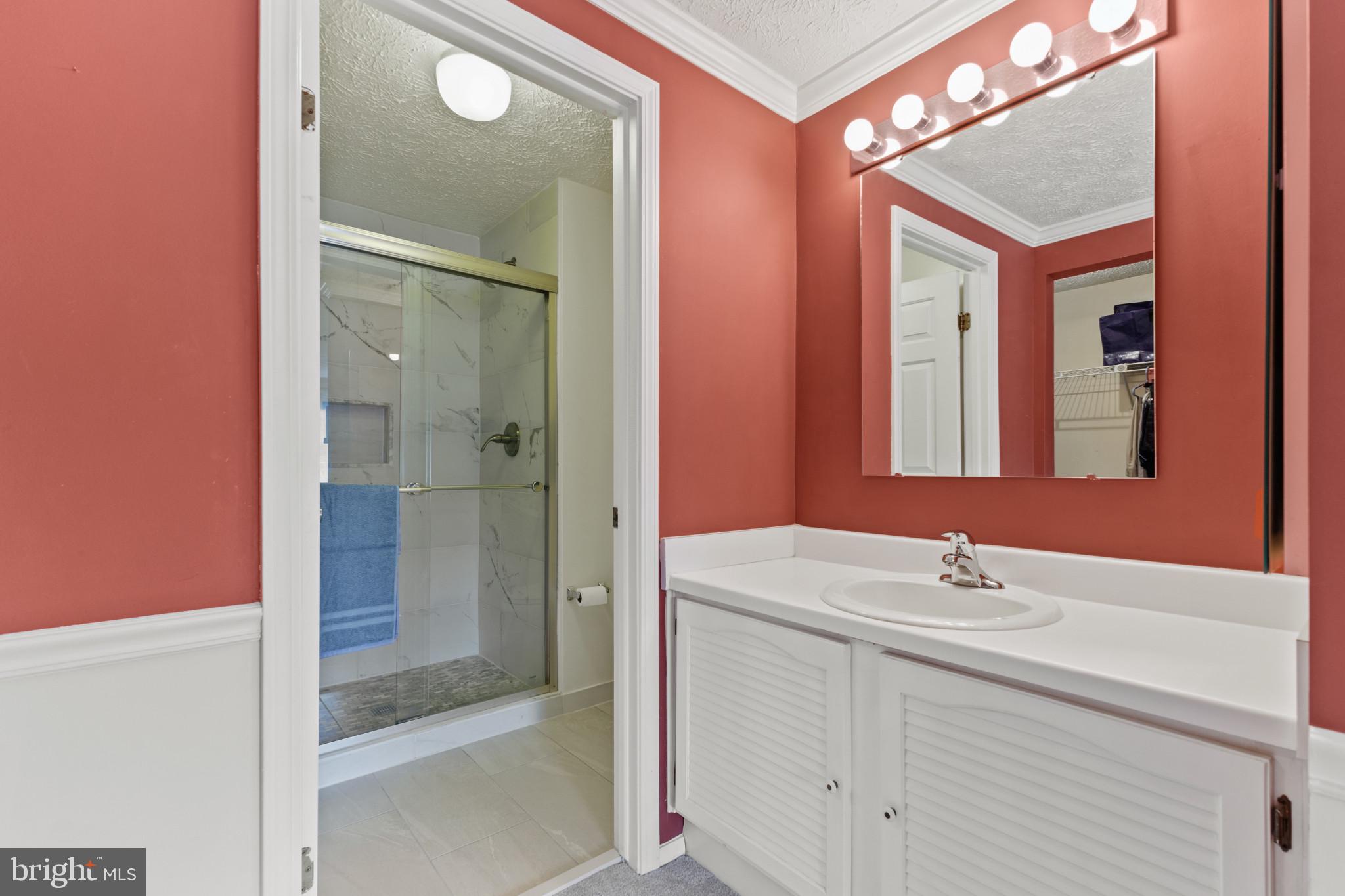 SENECA CHASE - Residential