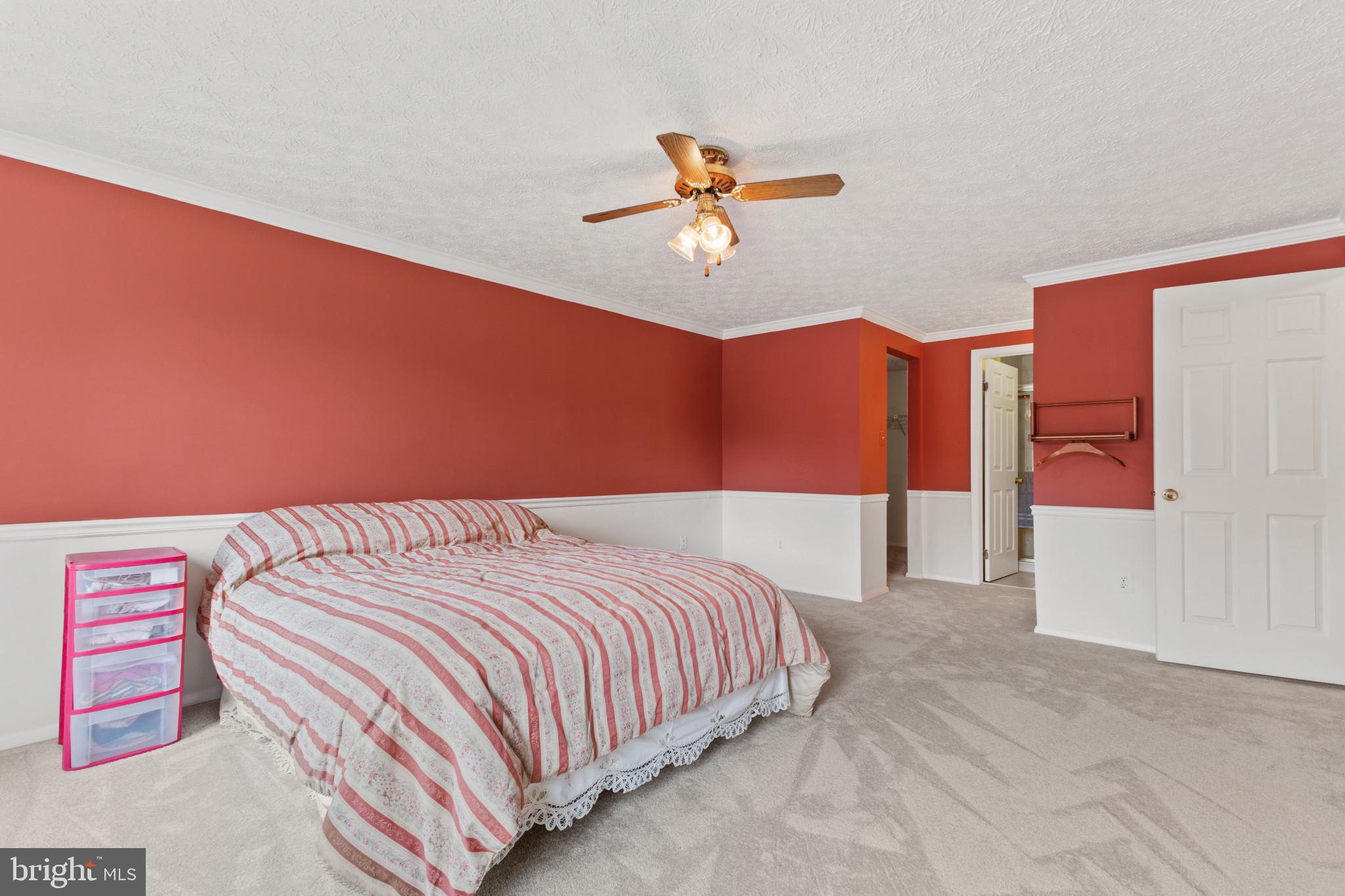 SENECA CHASE - Residential