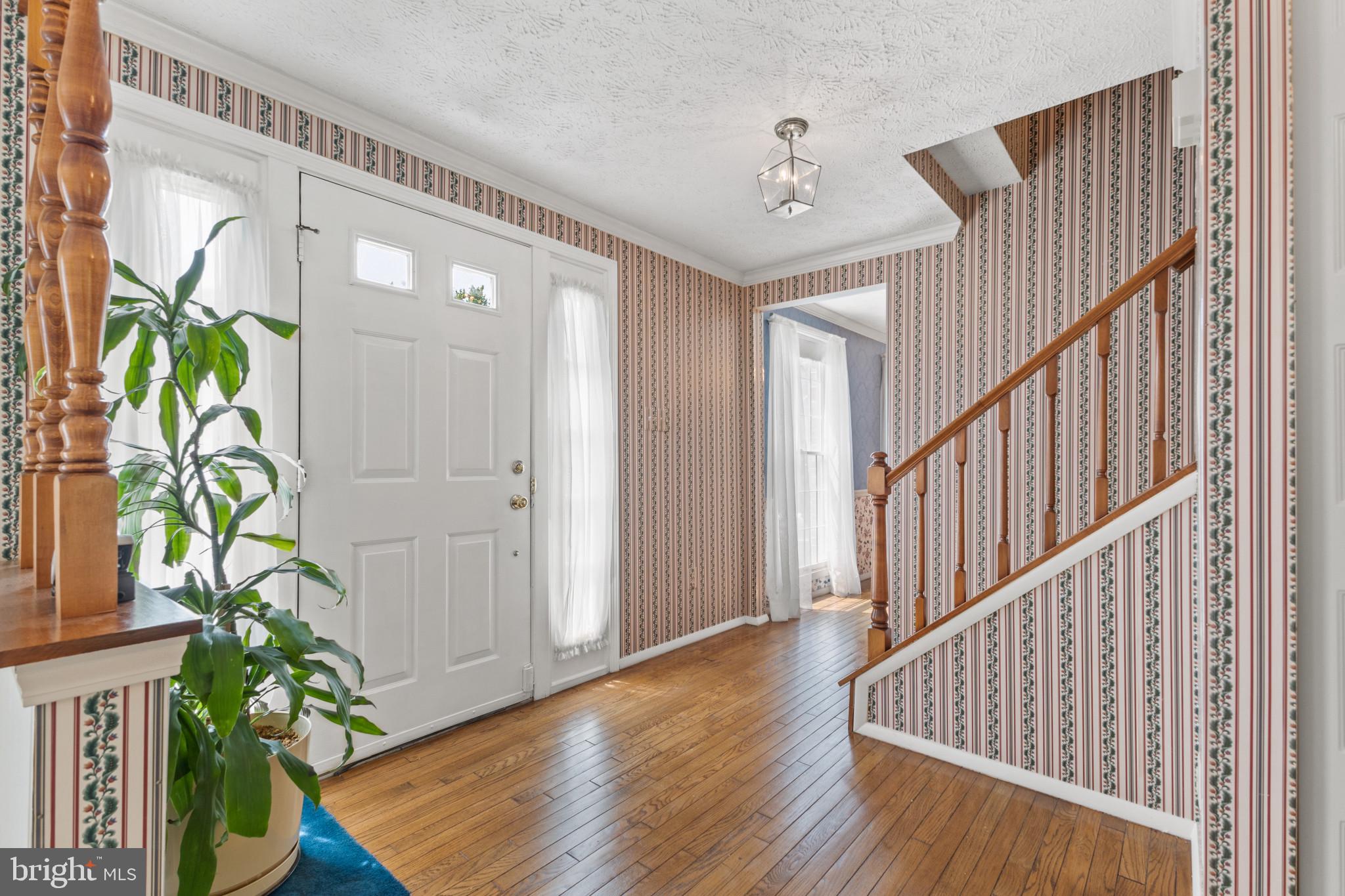 SENECA CHASE - Residential