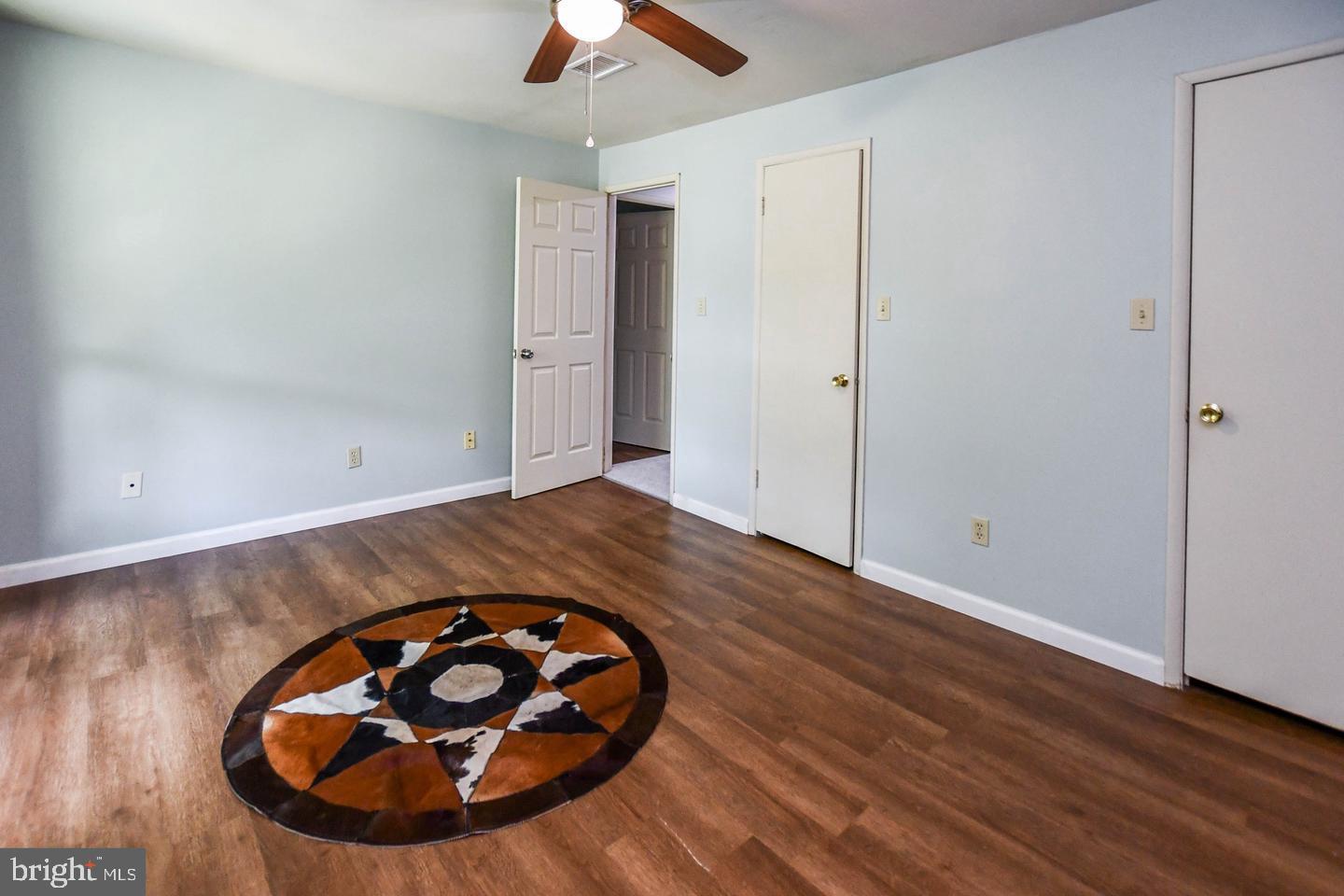 HUNTLEY SQUARE CONDOMINIUMS - Residential Lease