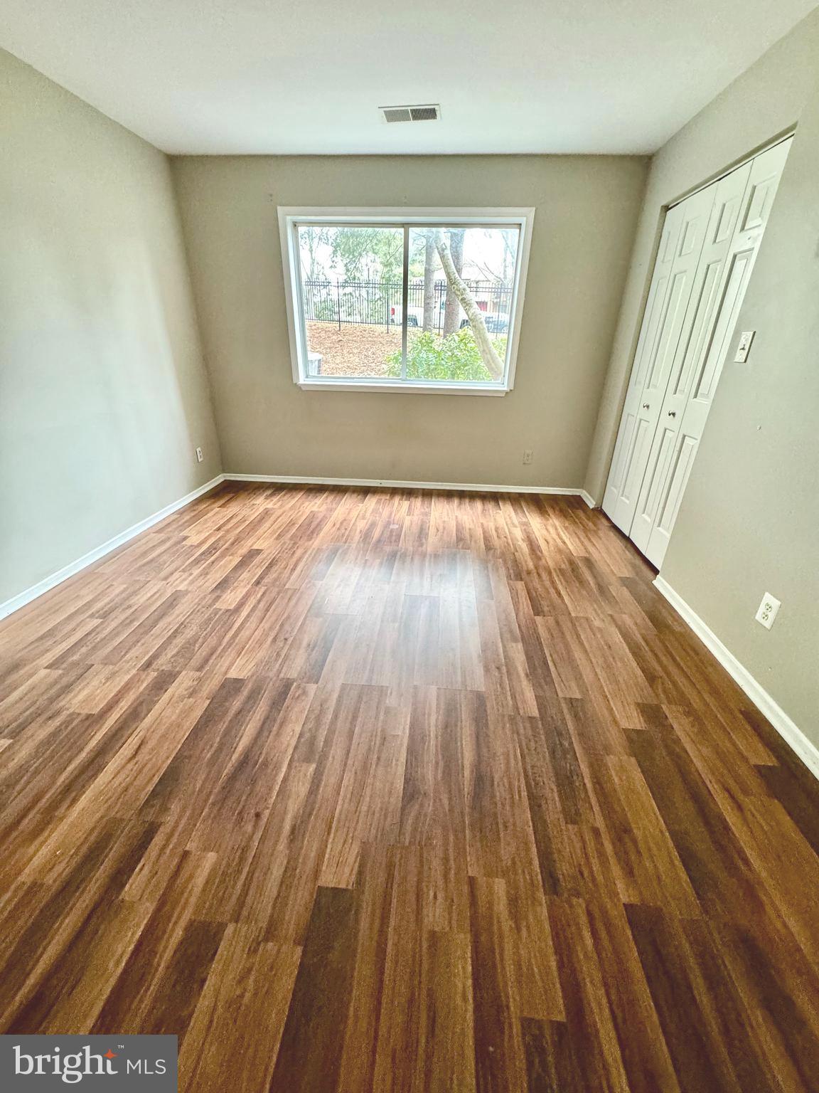 FARMINGDALE - Residential Lease