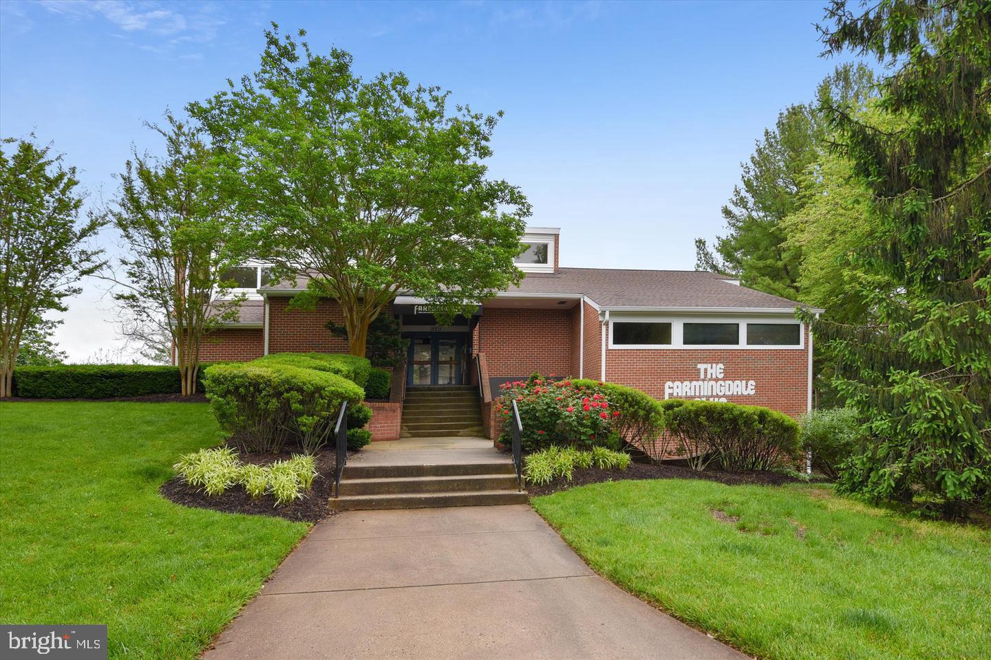 FARMINGDALE - Residential Lease