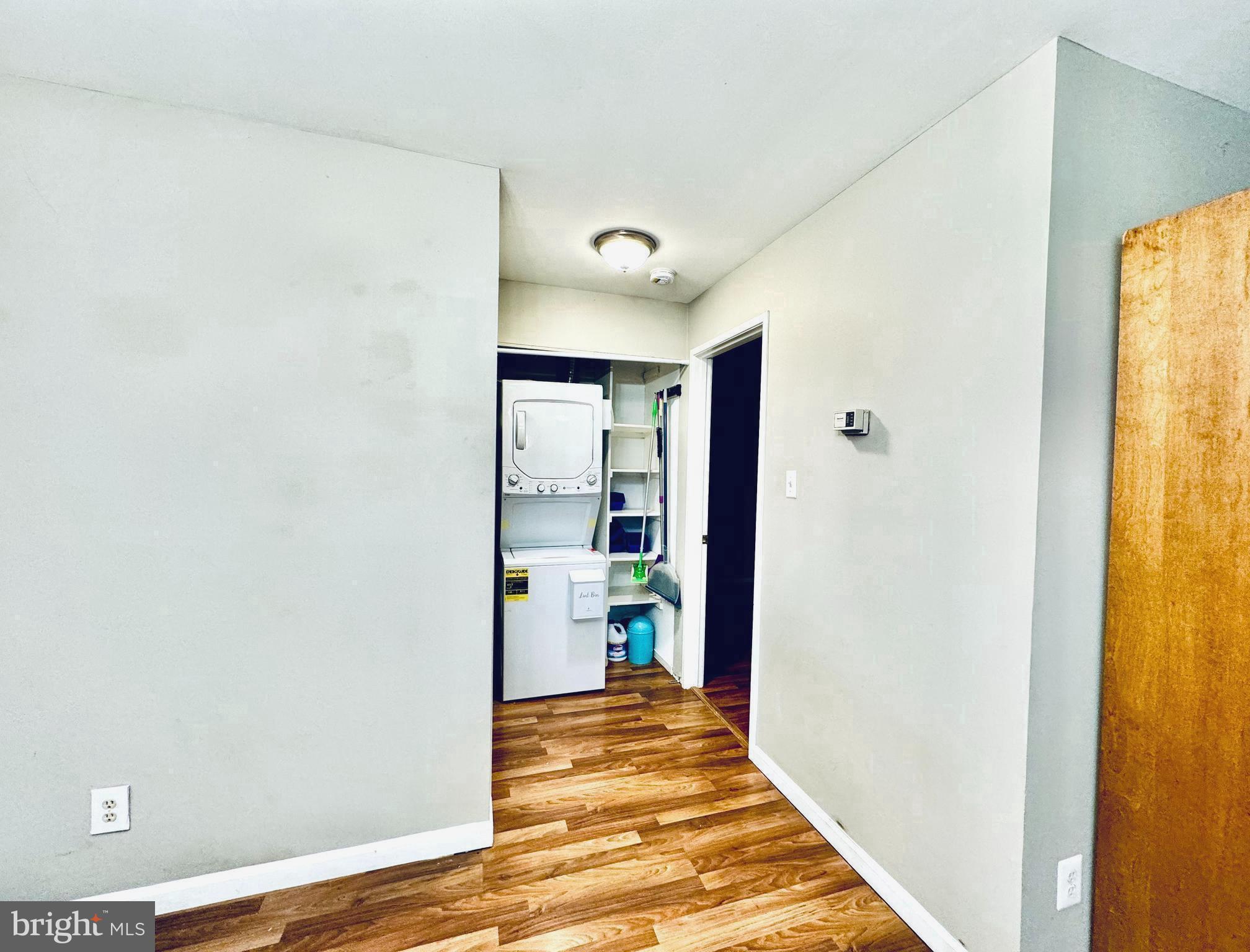 FARMINGDALE - Residential Lease