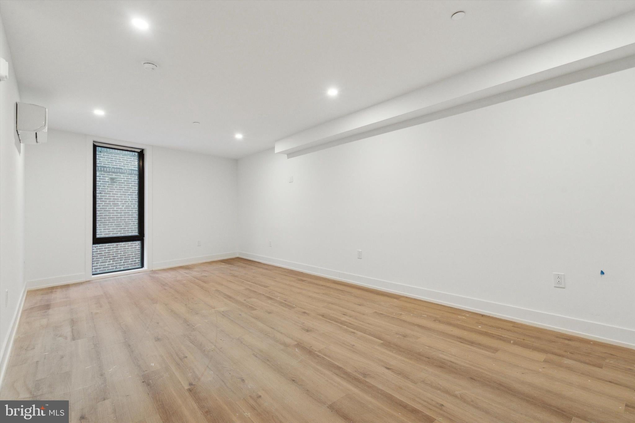 808 N 3RD STREET 18 12