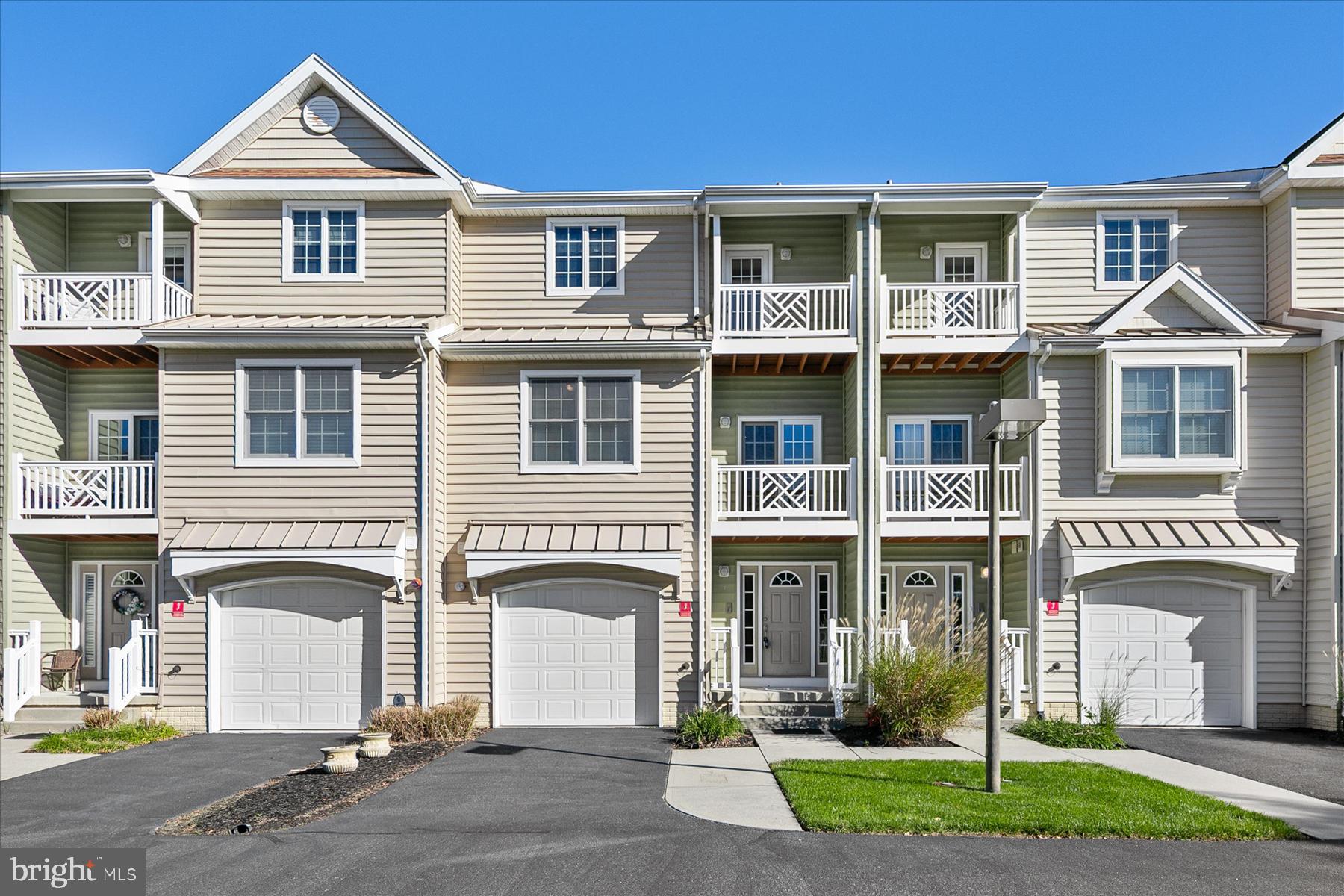 9823 GOLF COURSE ROAD 7