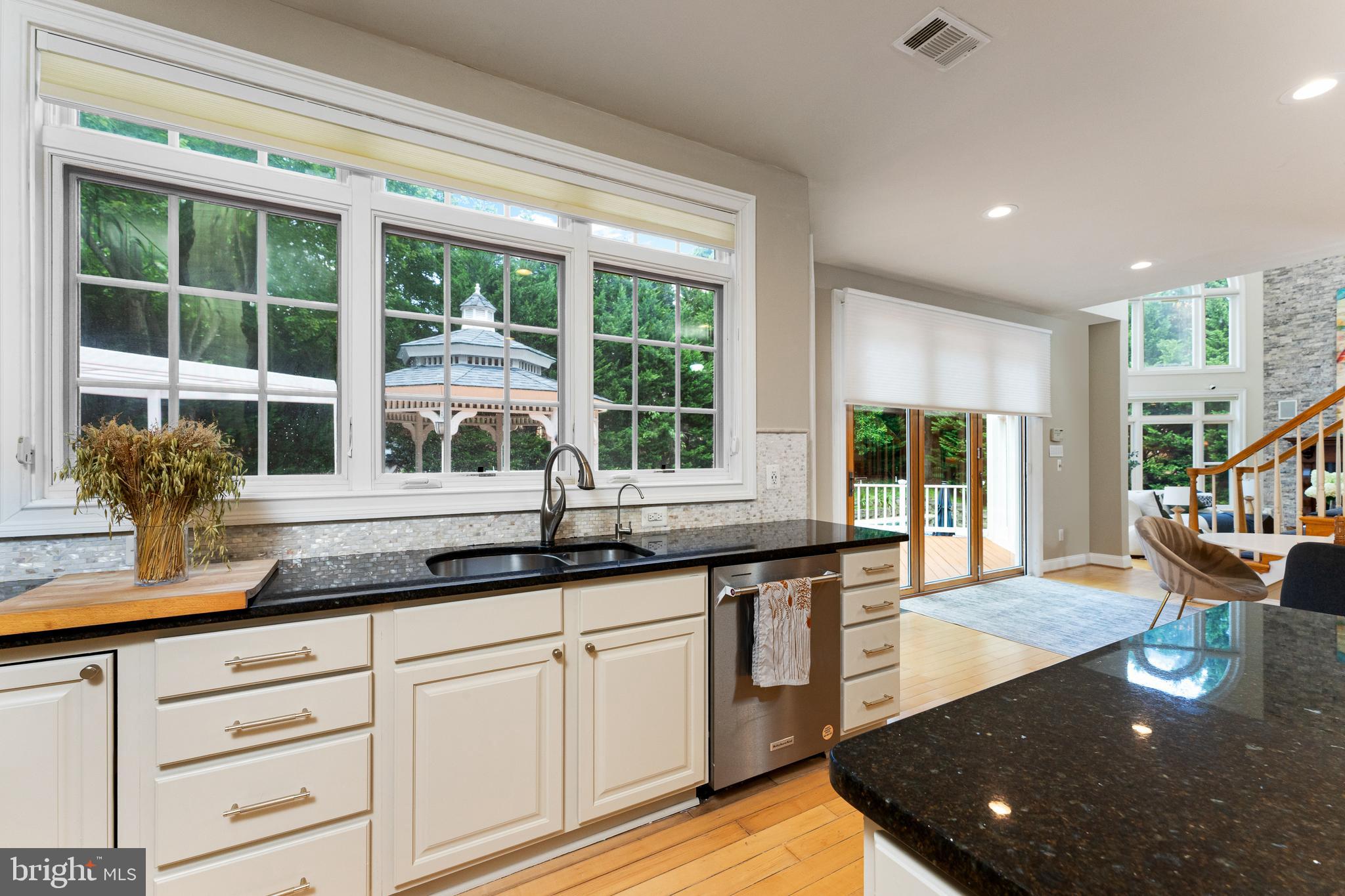 MCLEAN HUNDRED - Residential Lease