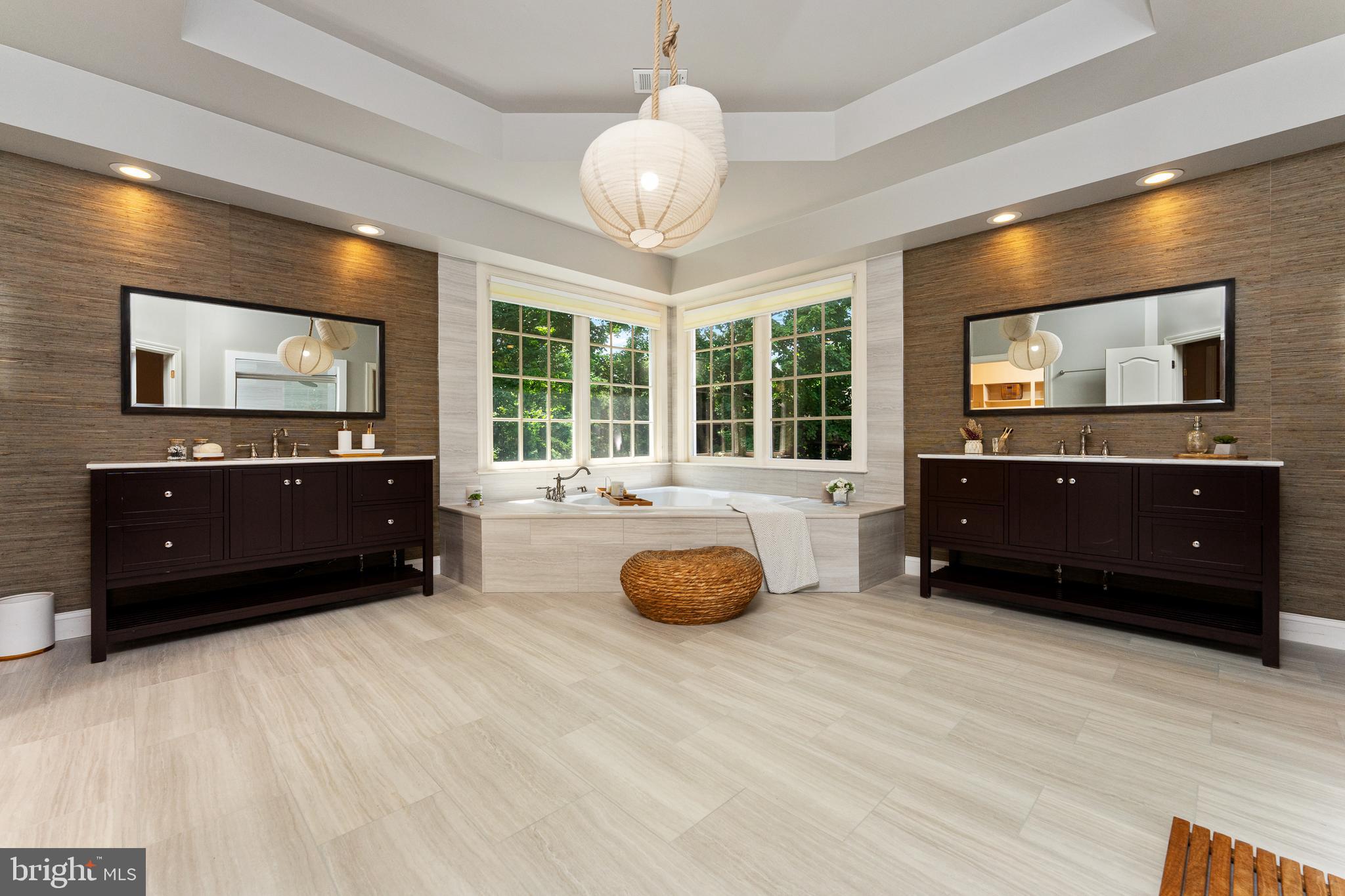 MCLEAN HUNDRED - Residential Lease