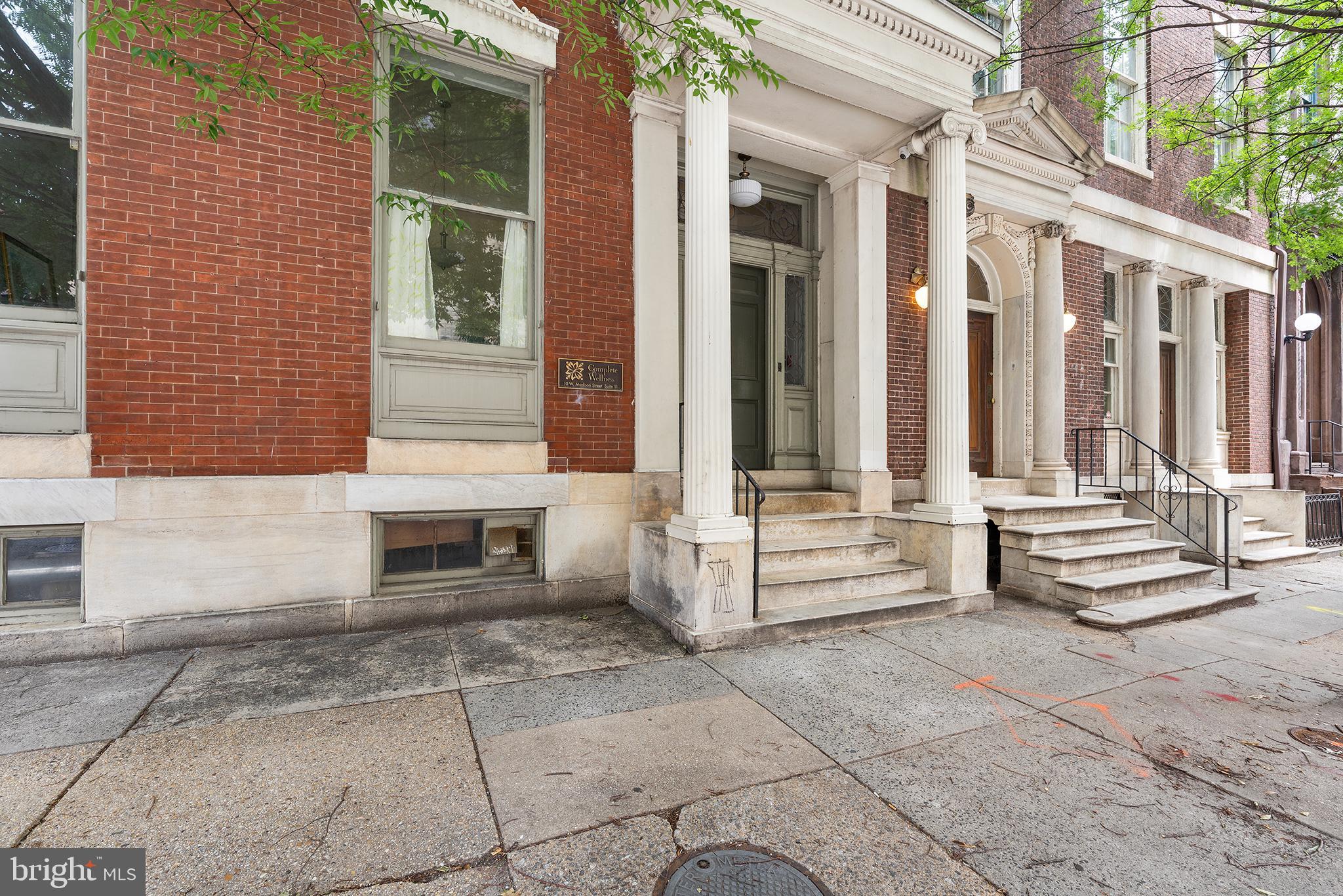 10 W MADISON STREET 31