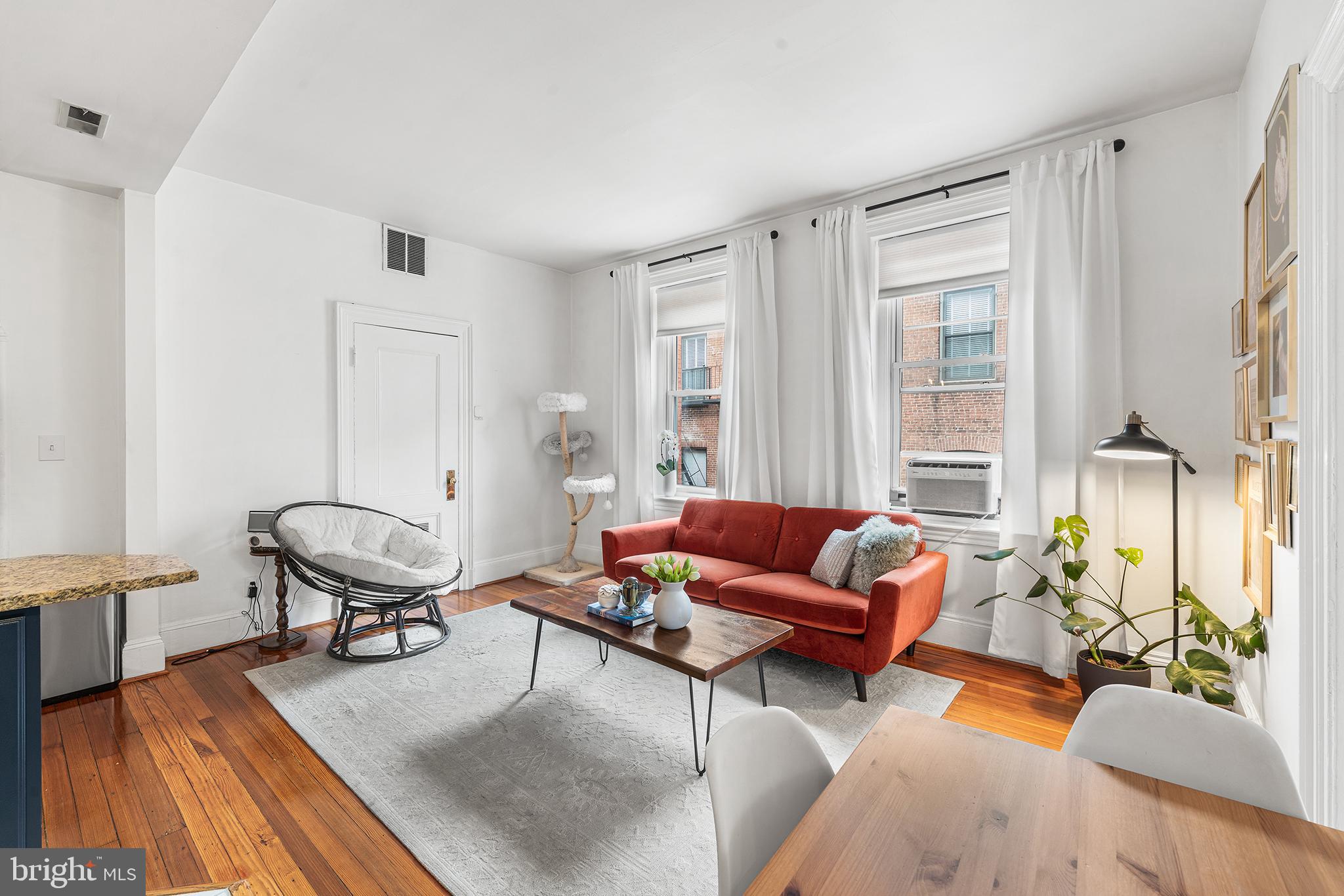 10 W MADISON STREET 31