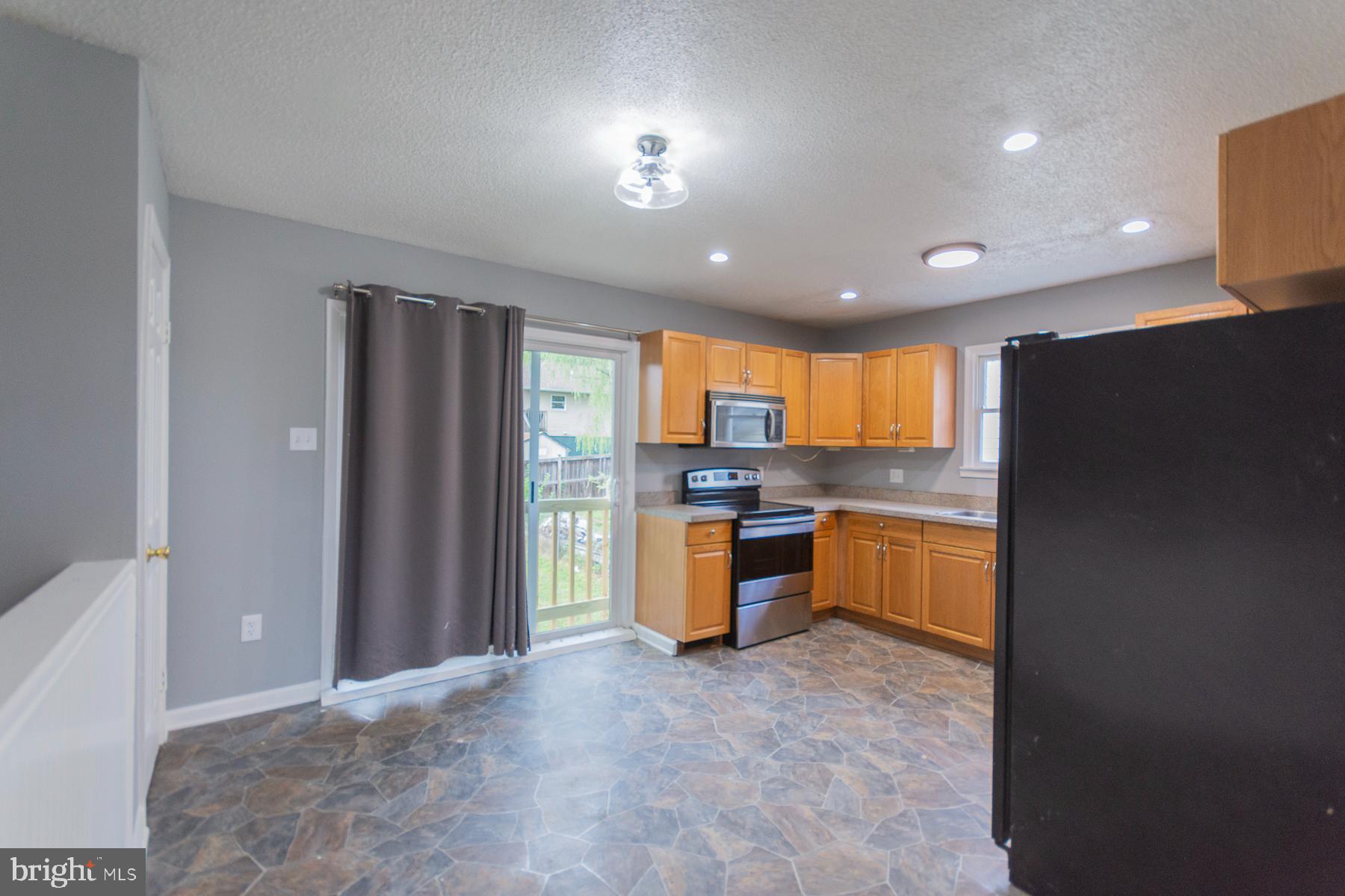 PATRICK HENRY ESTATES - Residential