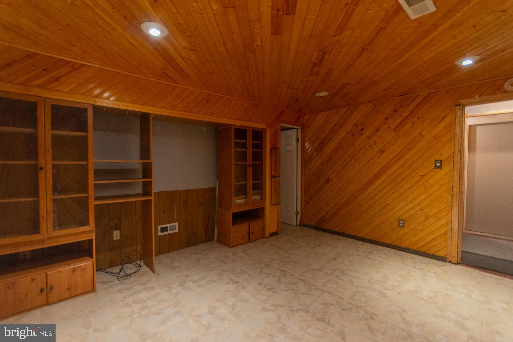 PATRICK HENRY ESTATES - Residential