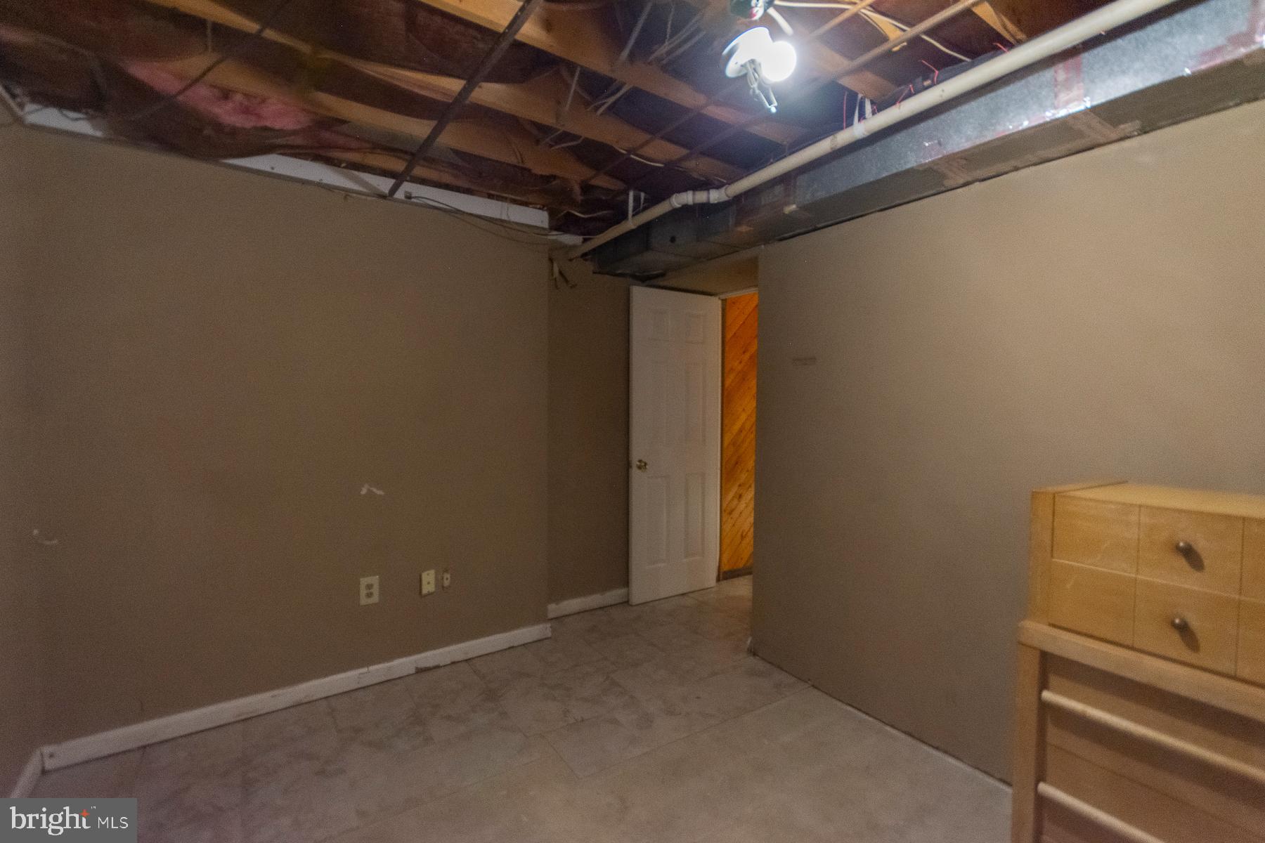 PATRICK HENRY ESTATES - Residential