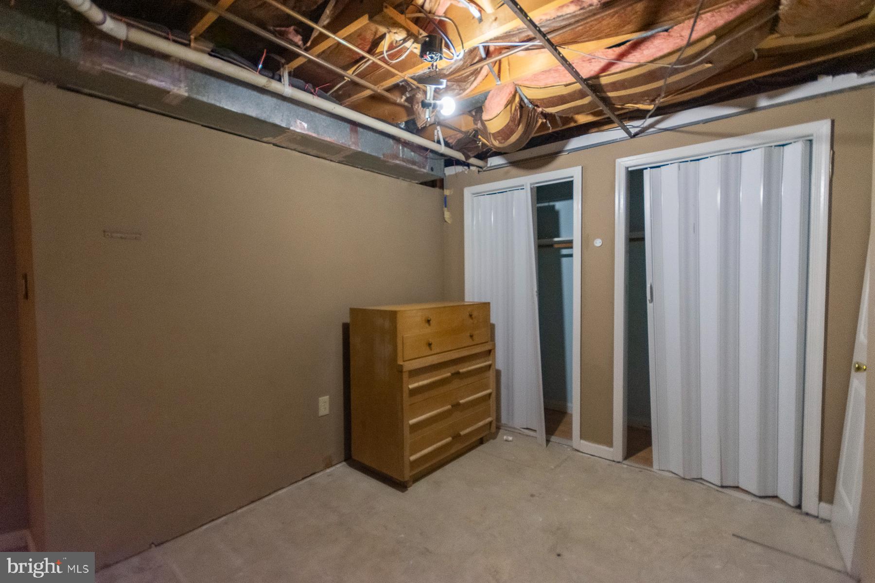 PATRICK HENRY ESTATES - Residential