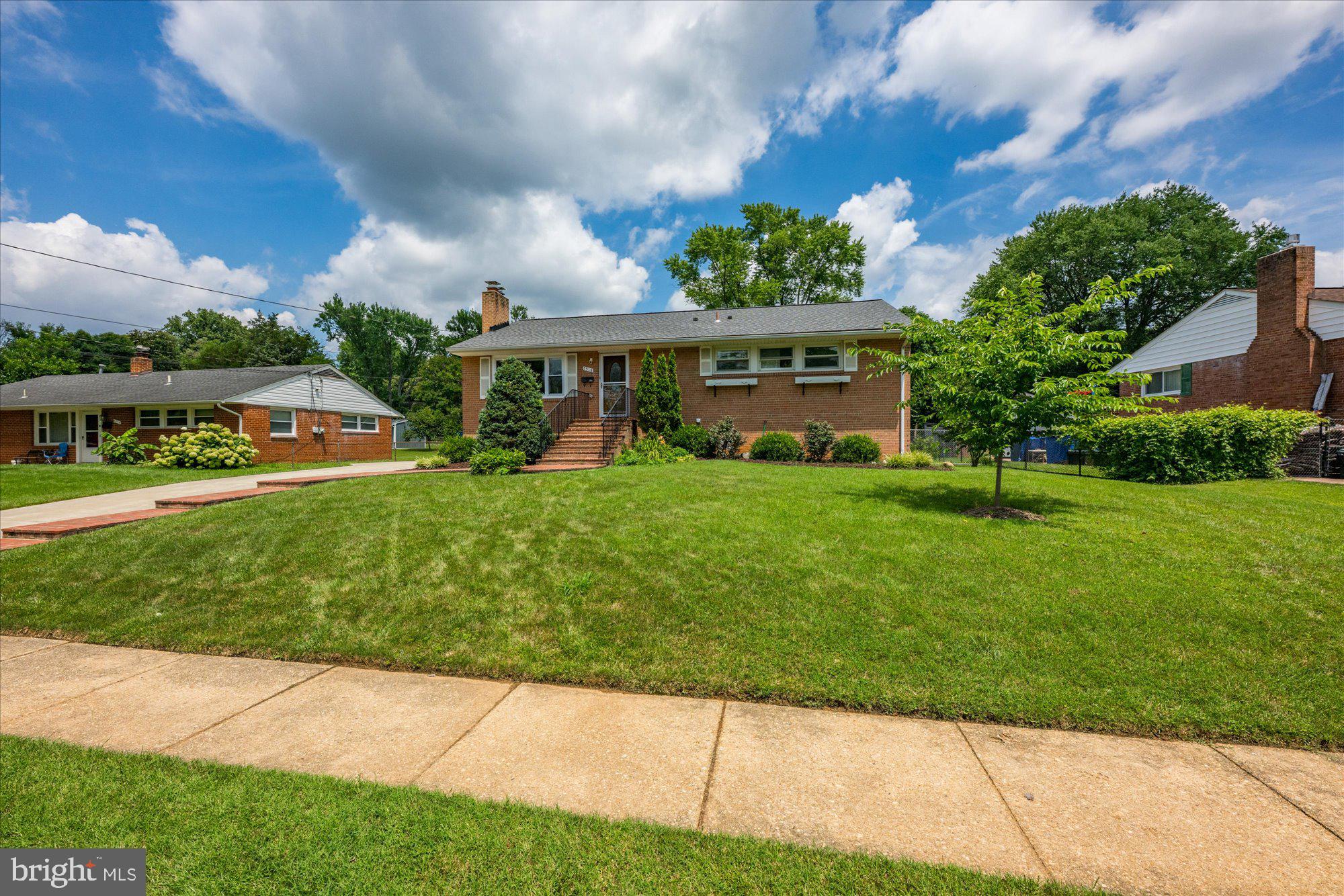 5518 MOULTRIE ROAD