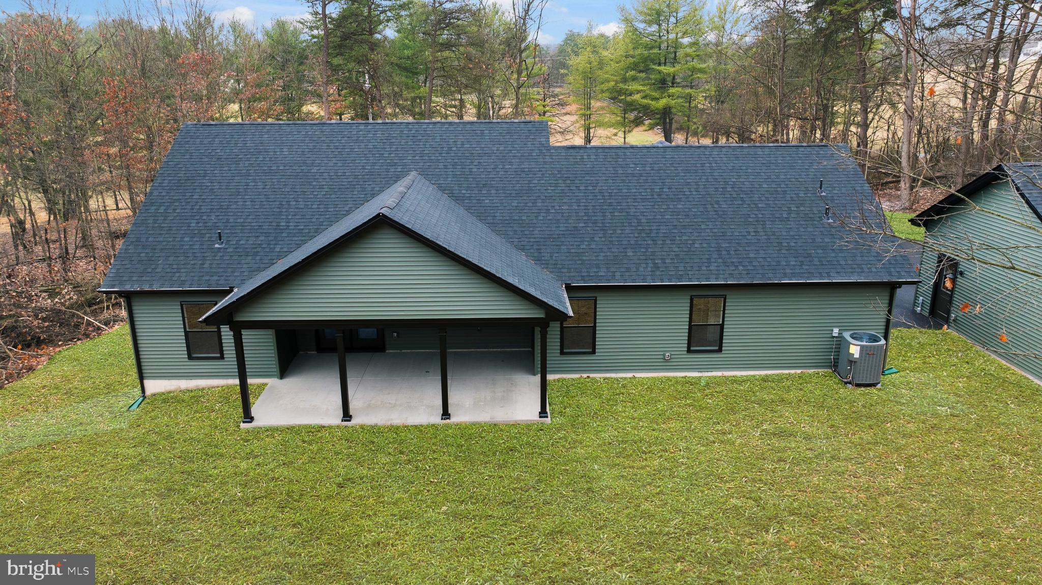 HUNTERS TRACE - Residential