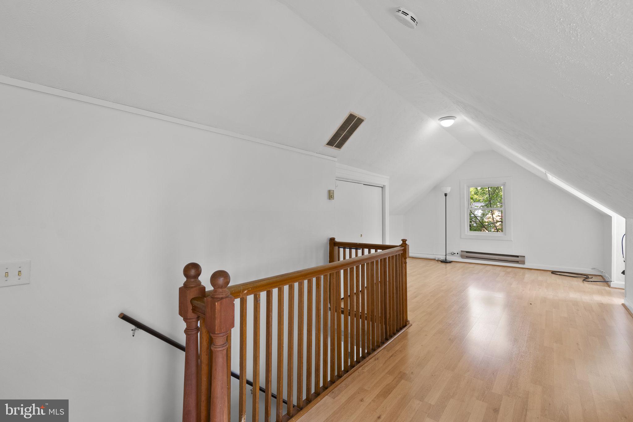 OAK SPRINGS - Residential