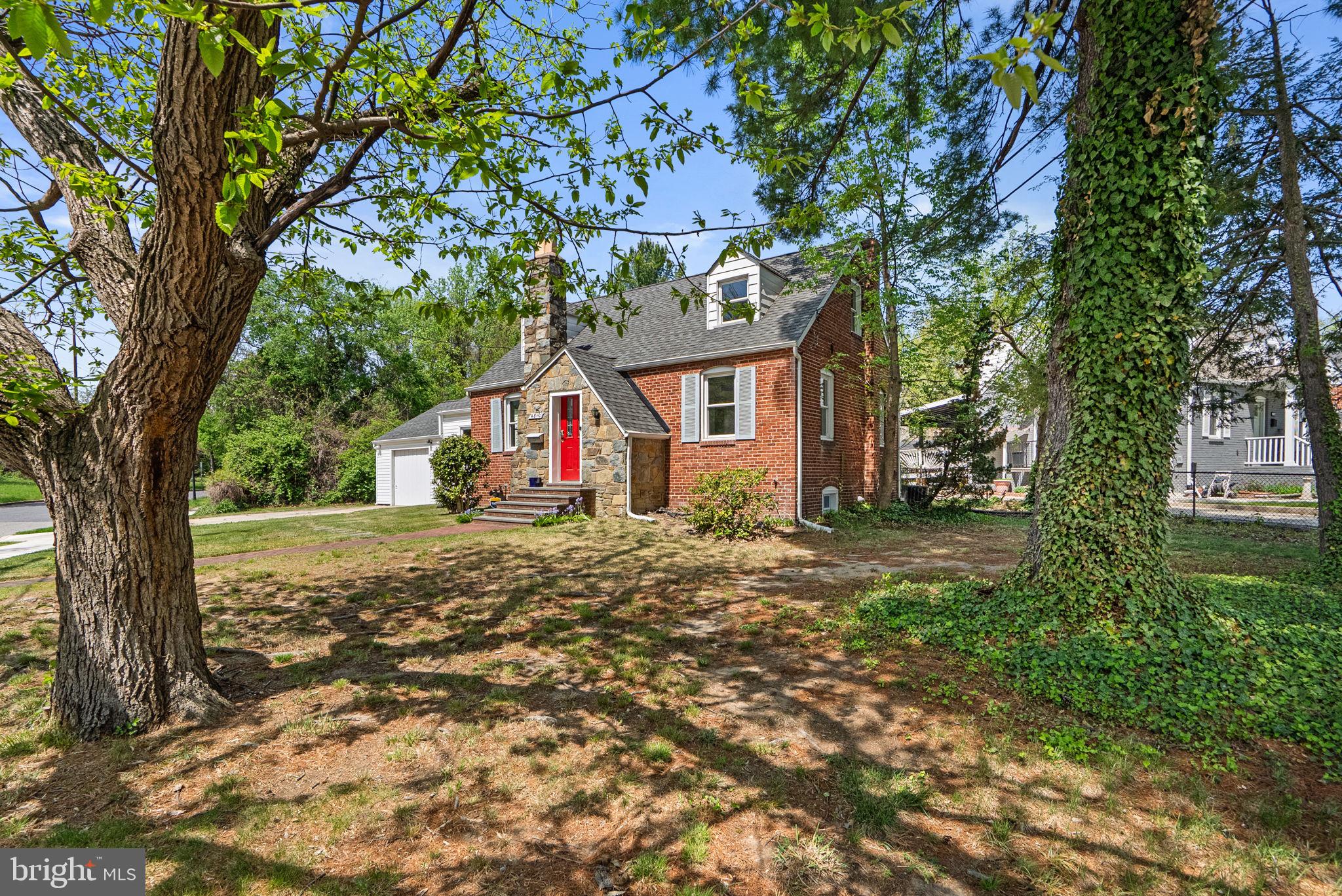 OAK SPRINGS - Residential