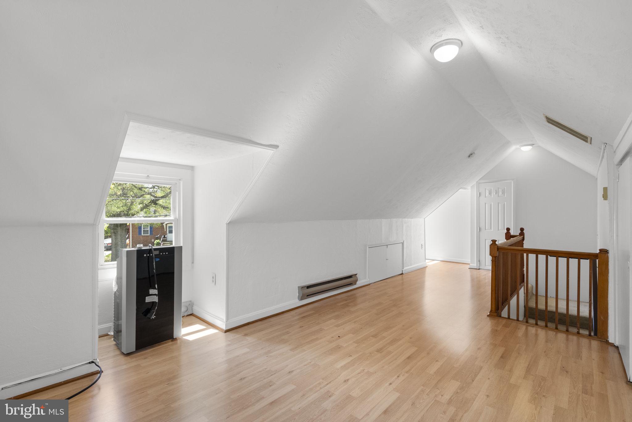 OAK SPRINGS - Residential