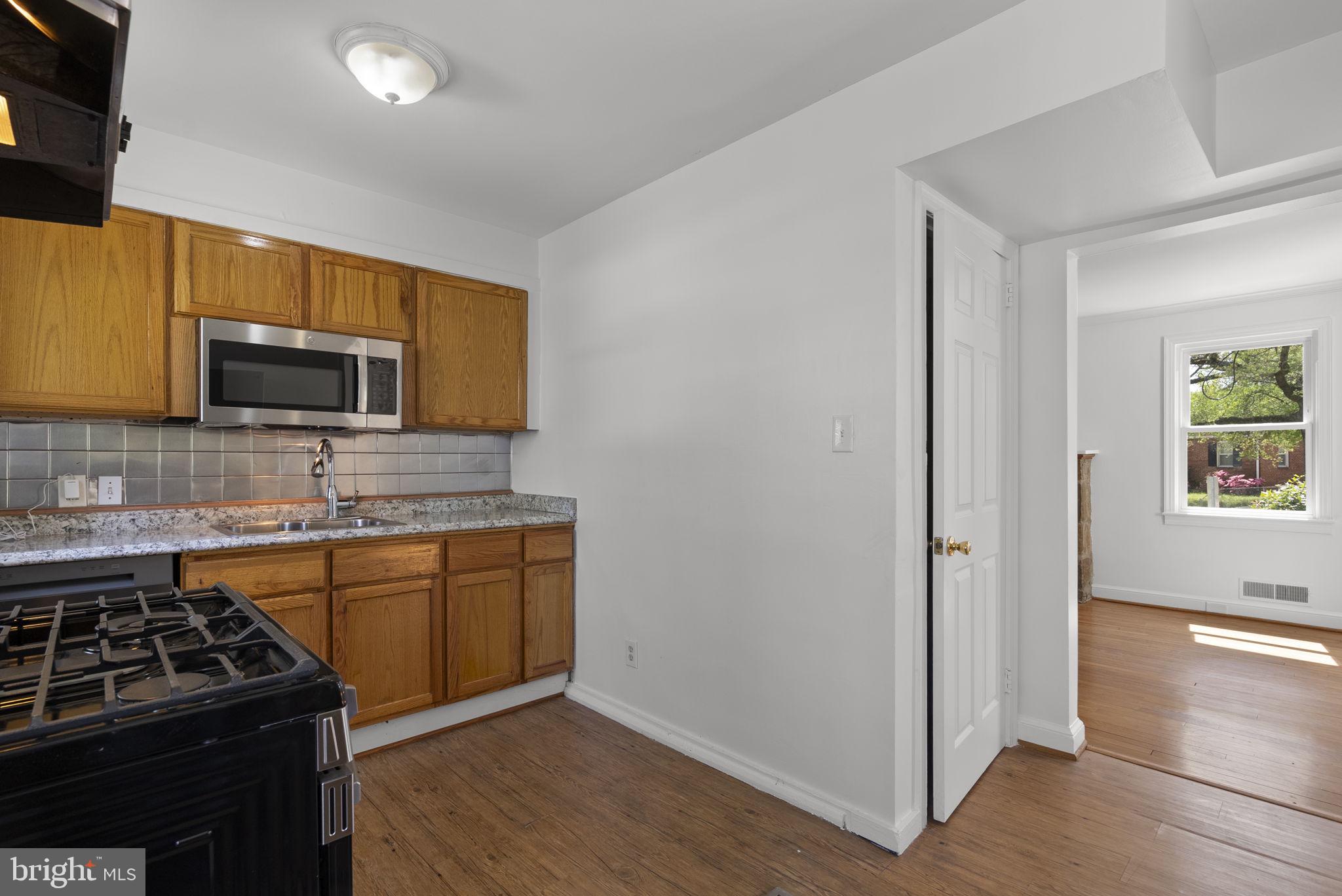 OAK SPRINGS - Residential