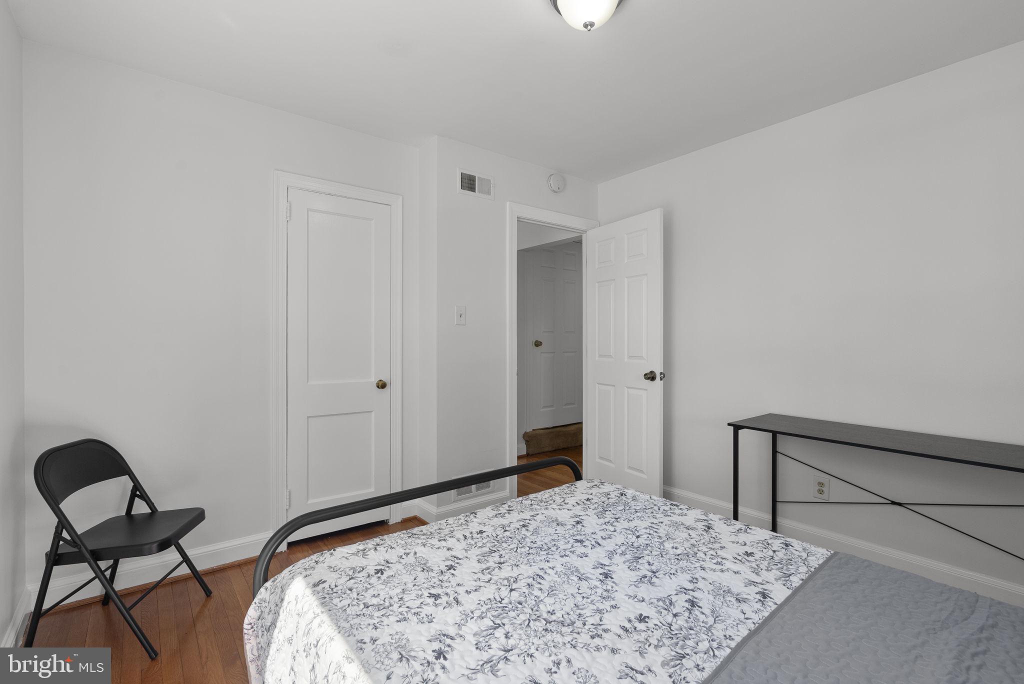 OAK SPRINGS - Residential