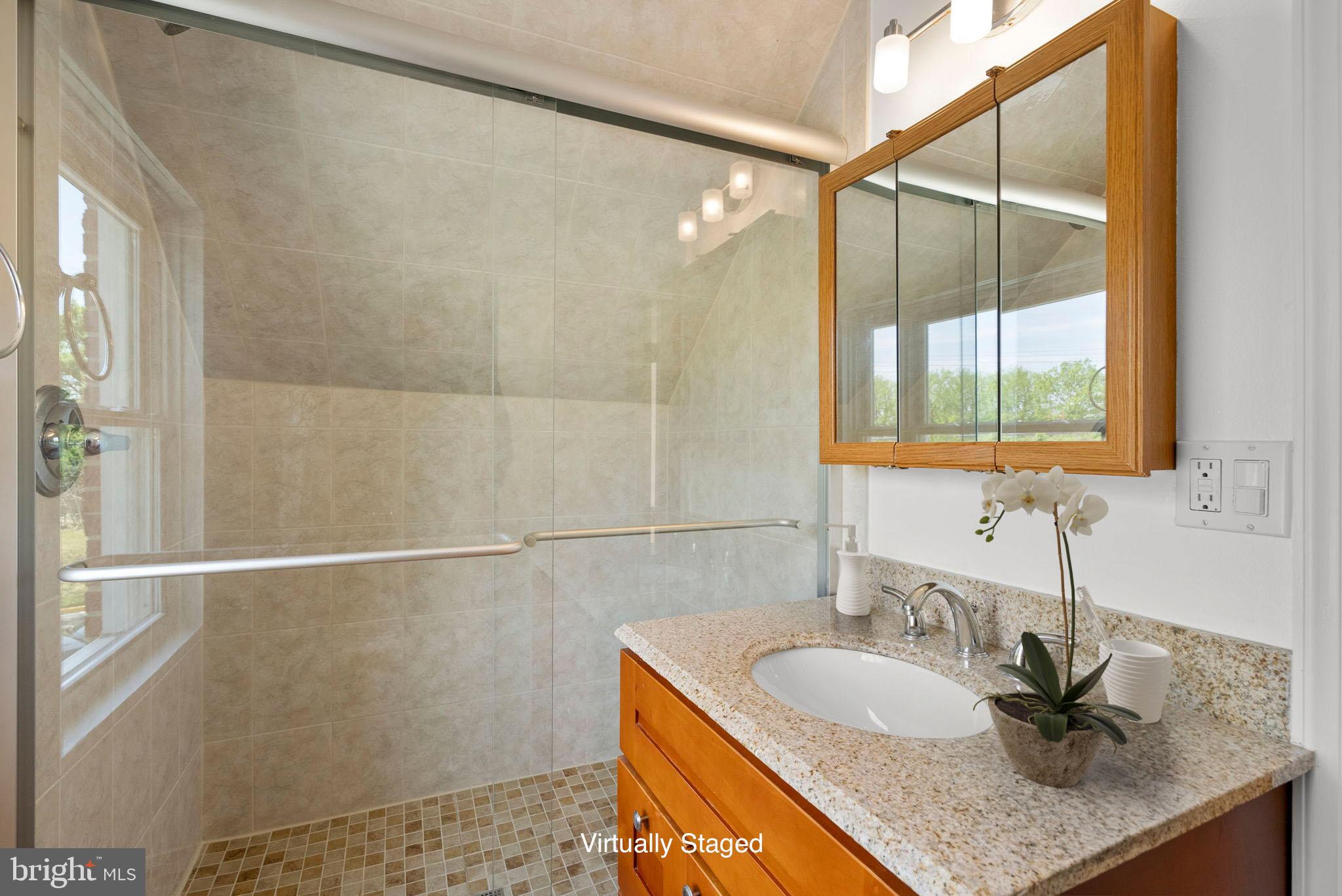 OAK SPRINGS - Residential