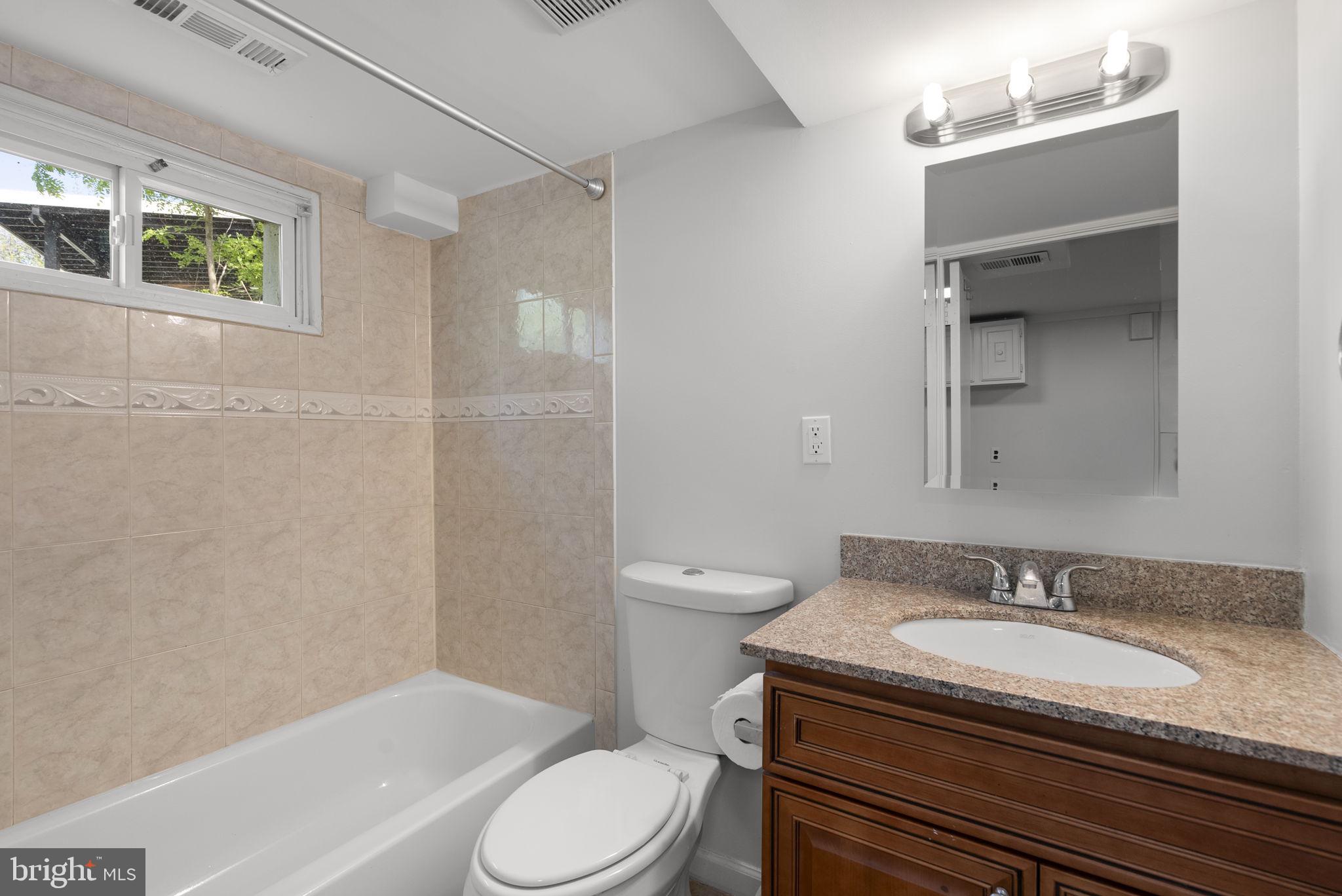 OAK SPRINGS - Residential