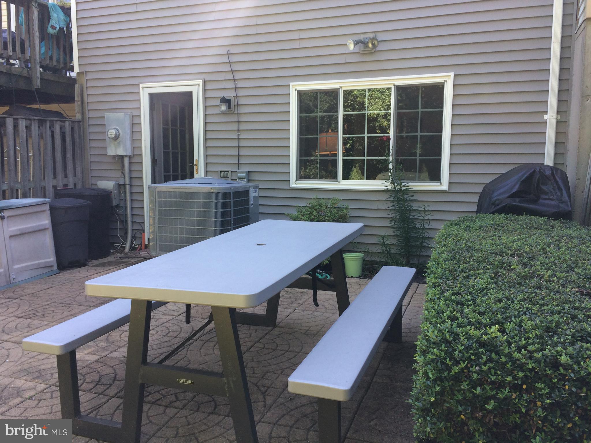 NEWINGTON FOREST - Residential