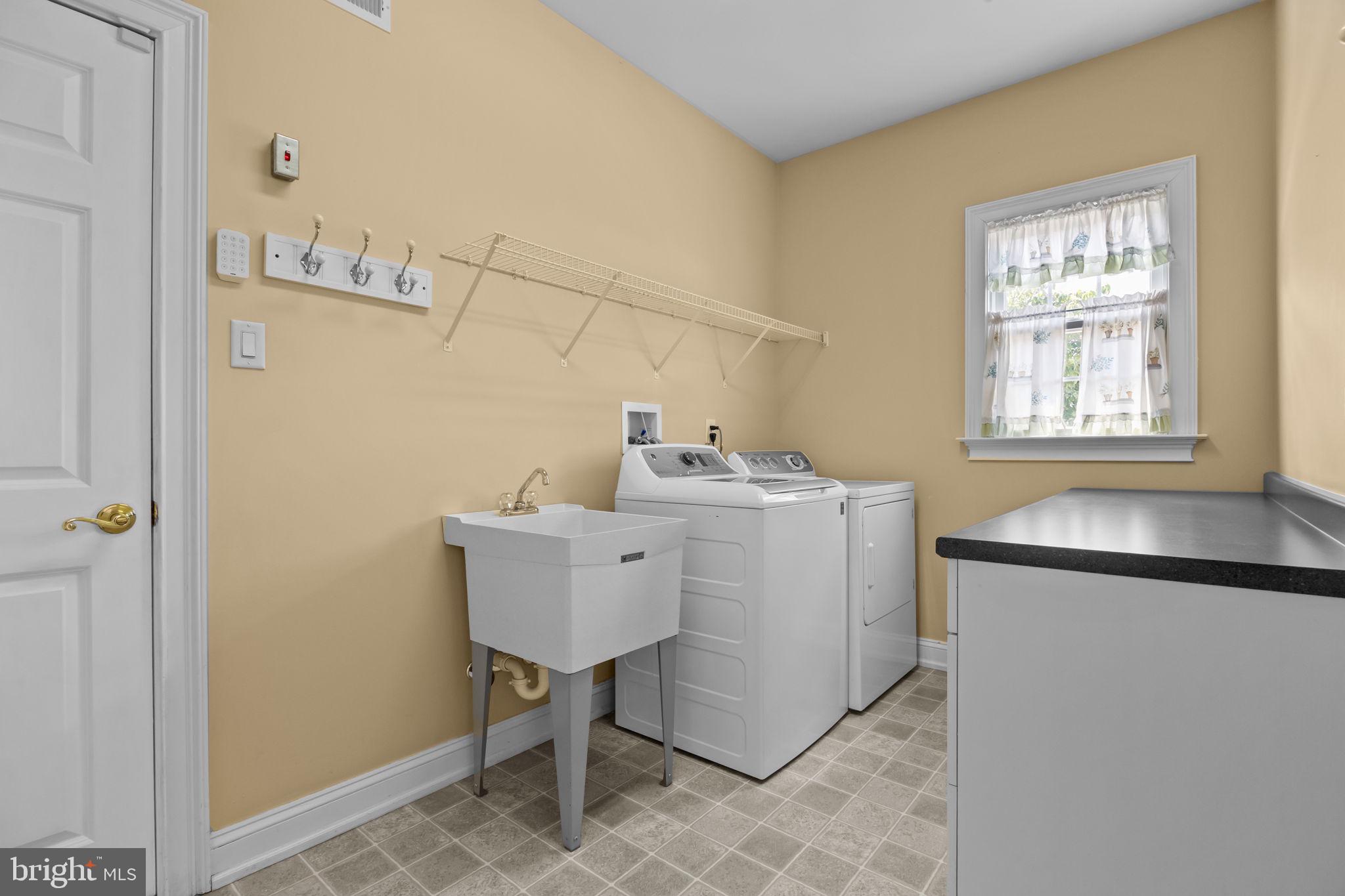 WOODMONT - Residential