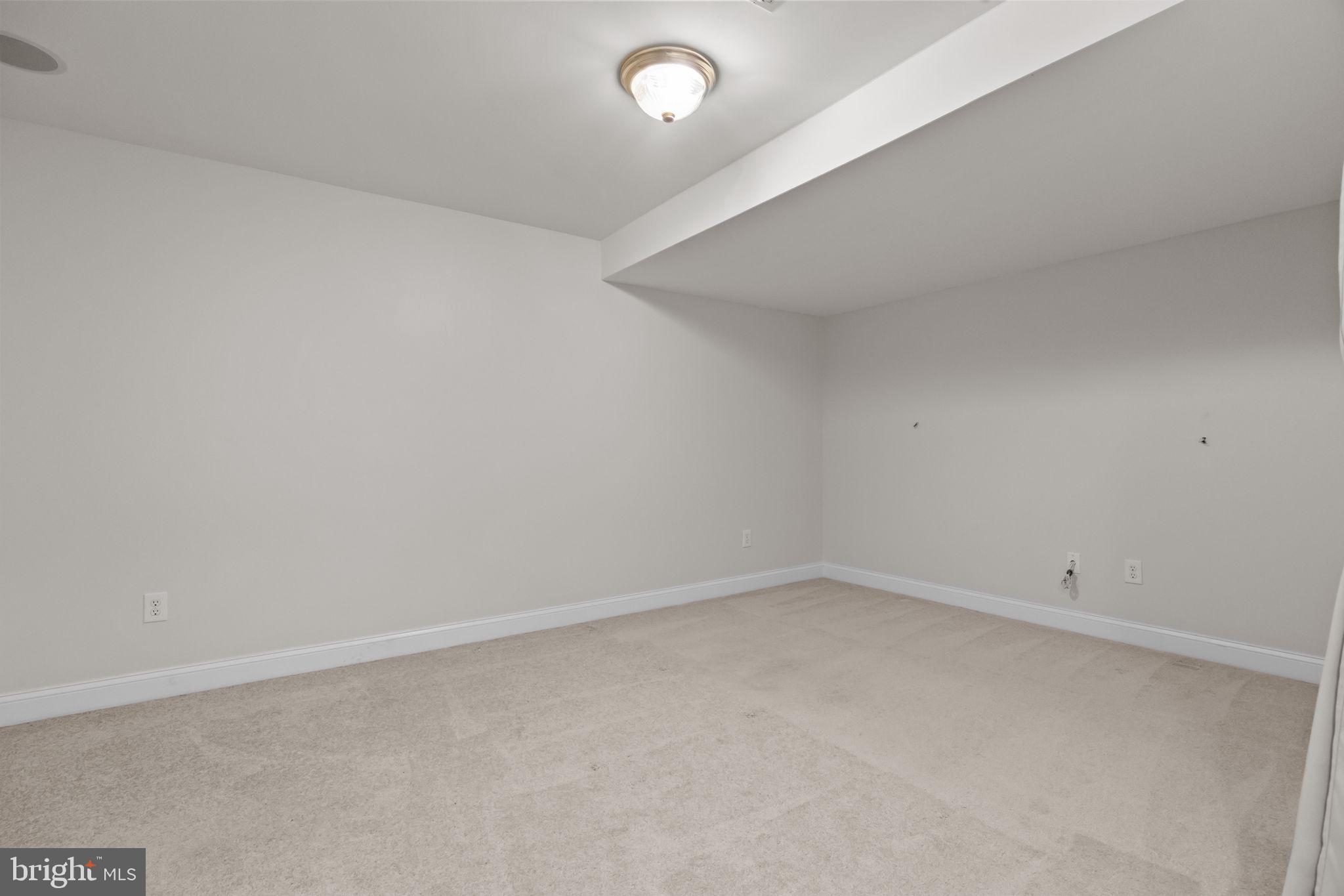 WOODMONT - Residential