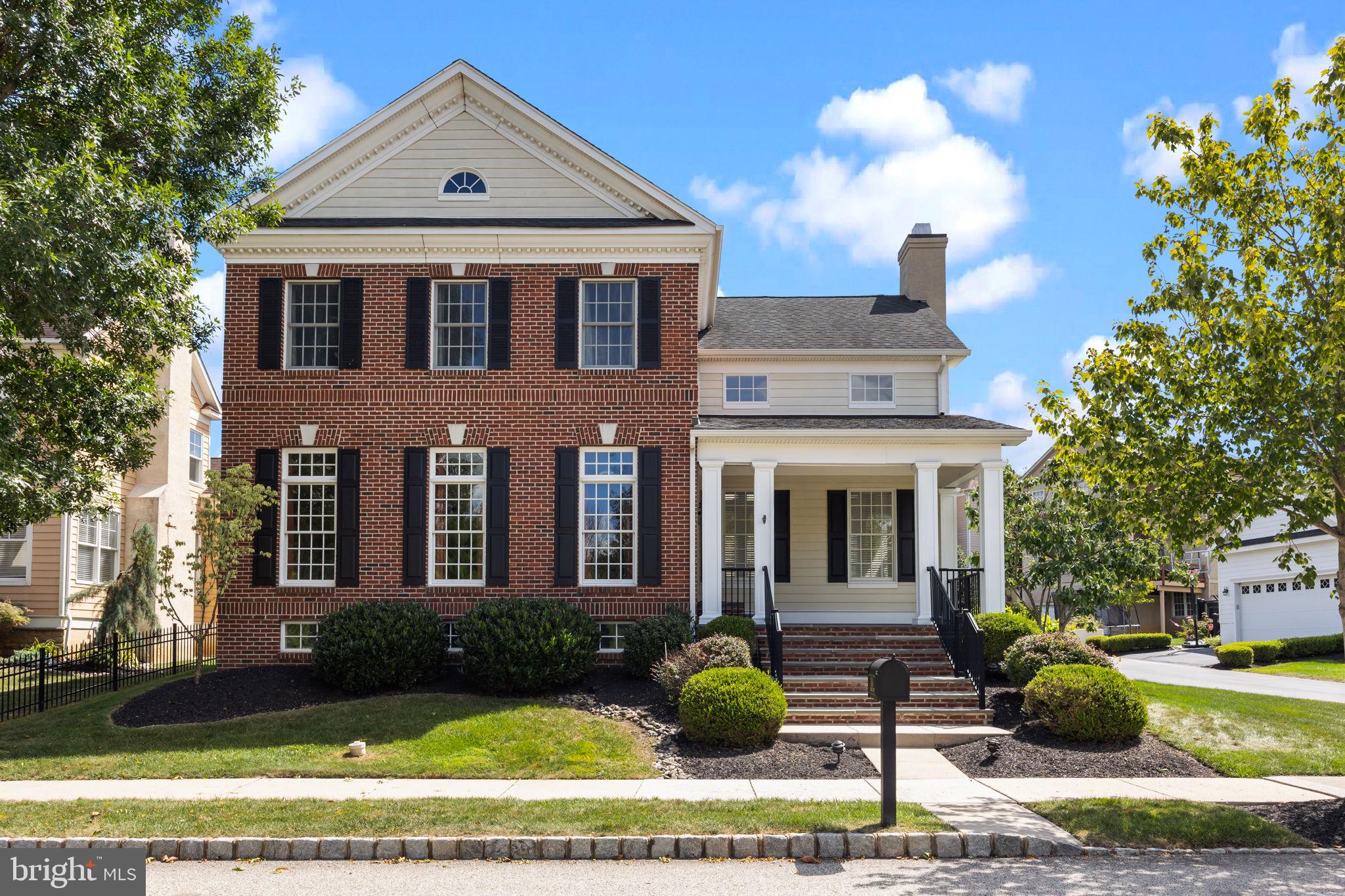 WOODMONT - Residential