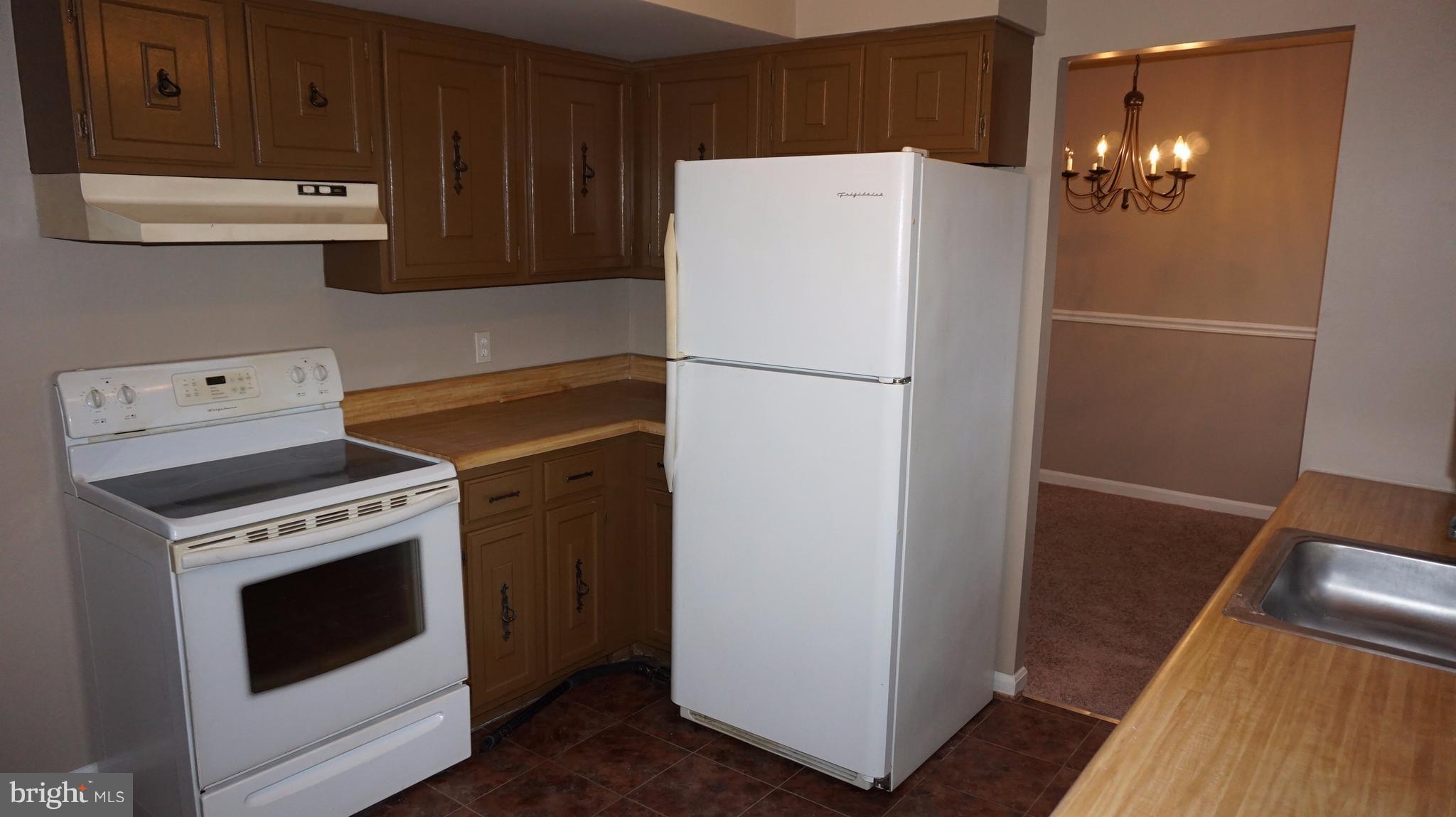 STAFFORD OAKS - Residential Lease