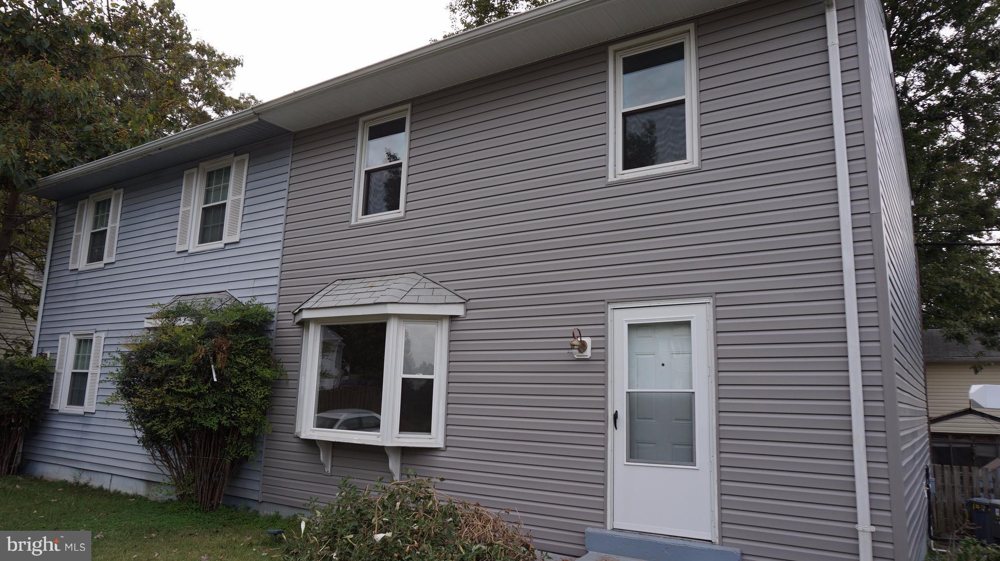 STAFFORD OAKS - Residential Lease