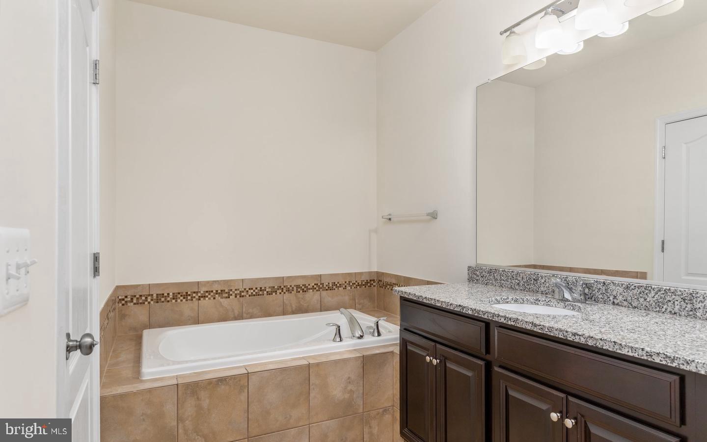 STONE RIDGE LAND BAY 3 - Residential