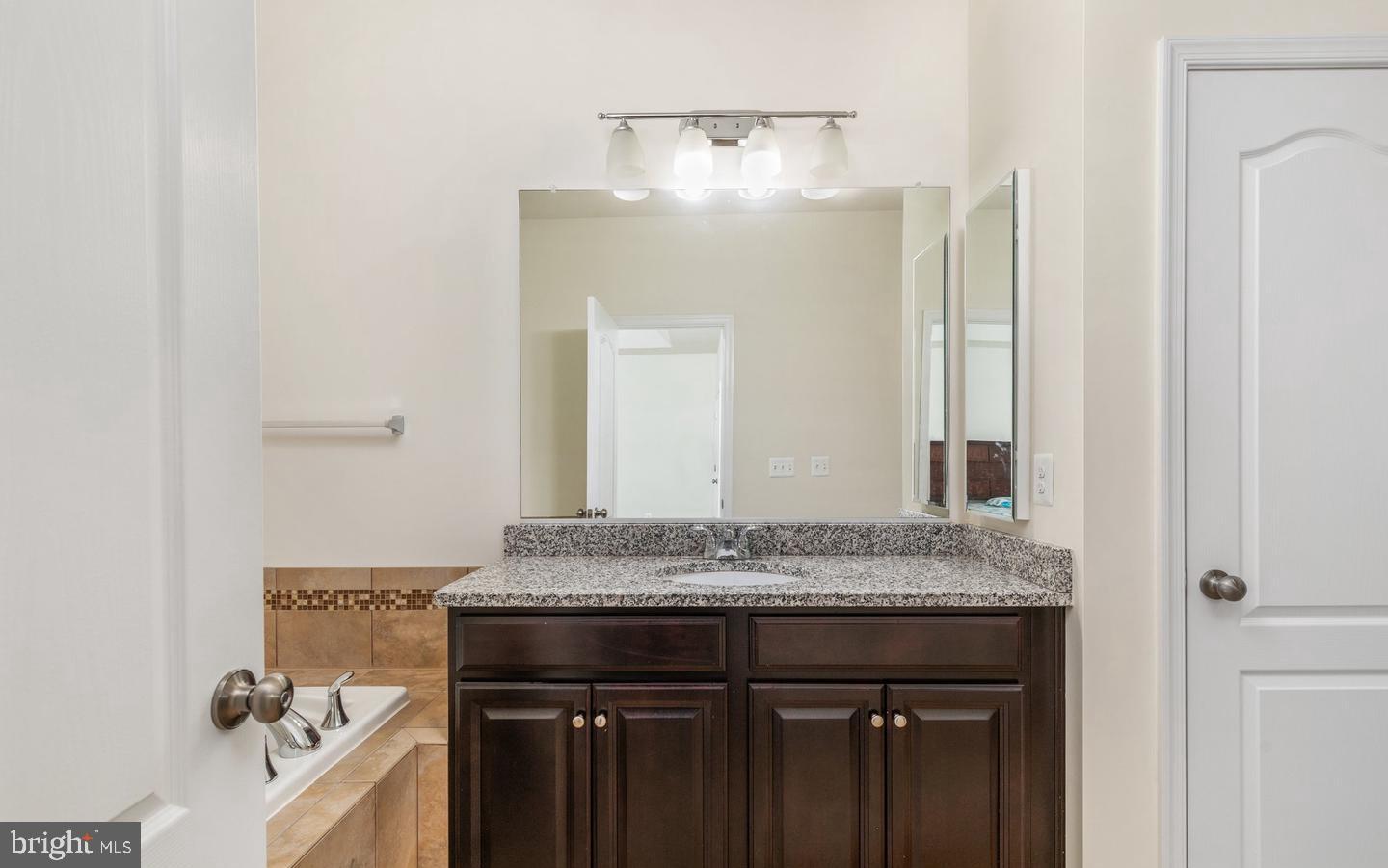 STONE RIDGE LAND BAY 3 - Residential