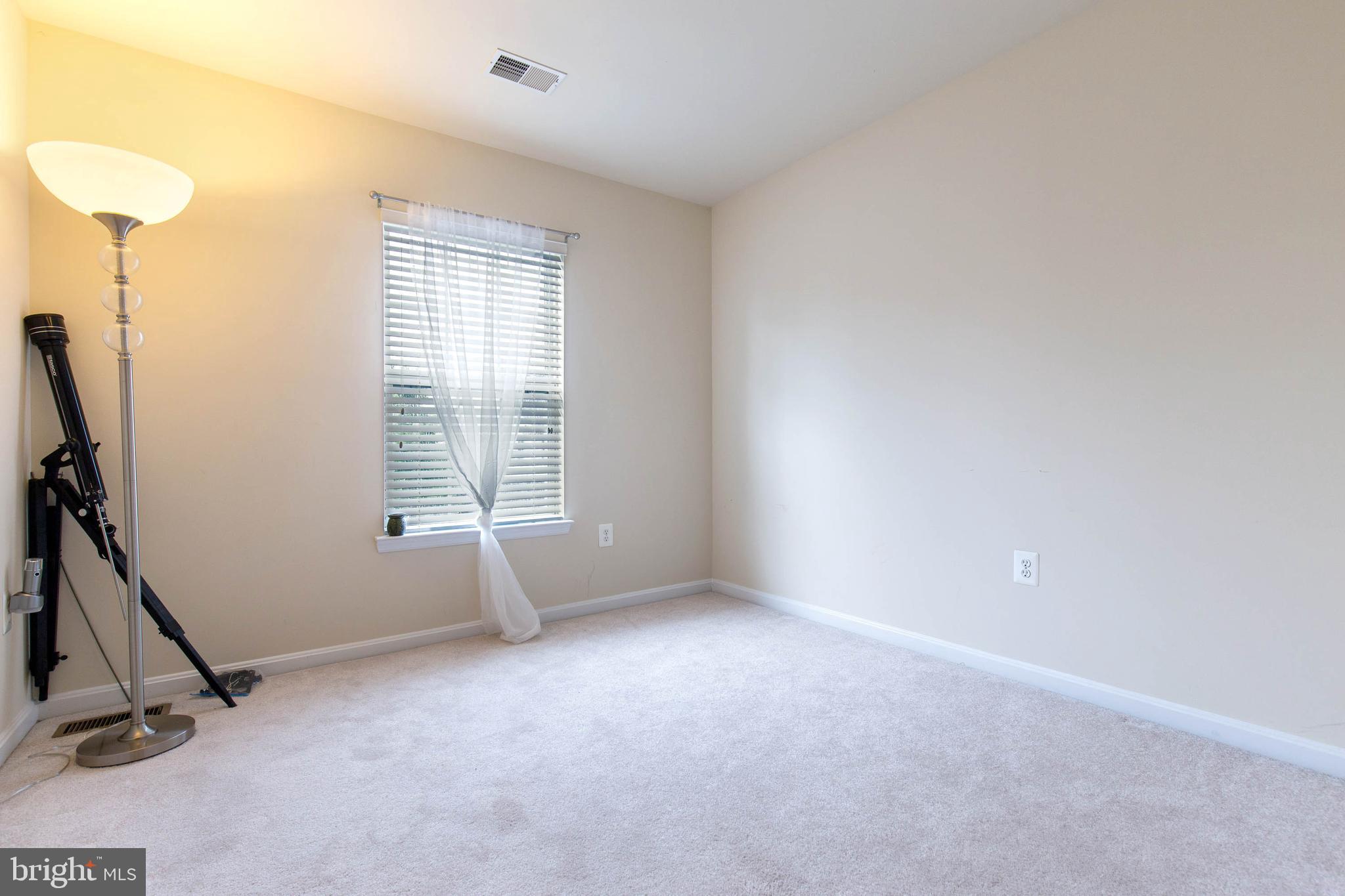 PORT POTOMAC - Residential