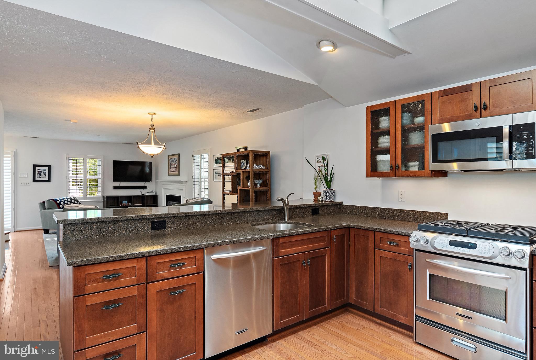 OYSTER HARBOR - Residential