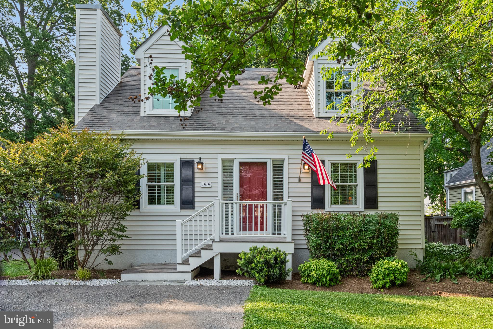 OYSTER HARBOR - Residential